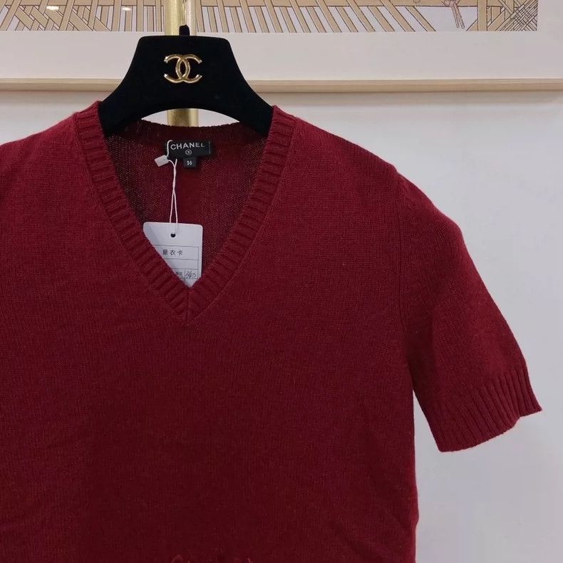 Chanel Chanel Red short sweater 2504-Nextarrow Size XS / US 0-2 / IT 36-38 - 5 Thumbnail