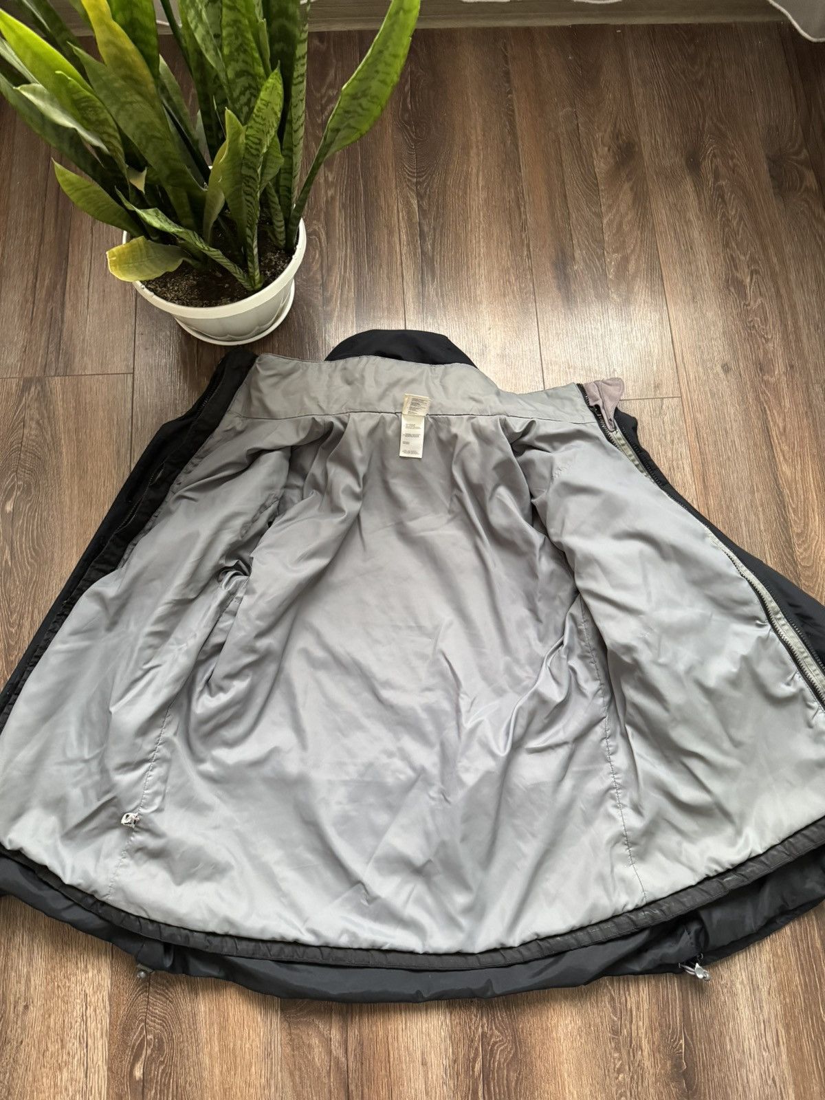 The North Face The North Face women’s XL rain lightweight jacket Size XL / US 12-14 / IT 48-50 - 13 Thumbnail