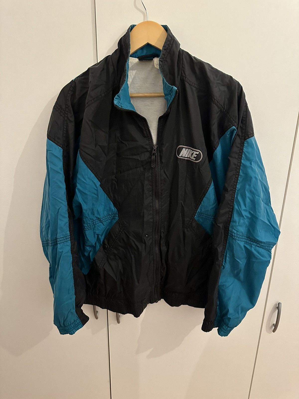 Nike Nike Air Max Jacket Windbreaker Size M Vintage Jacke Retro Size US M / EU 48-50 / 2 - 3 Thumbnail