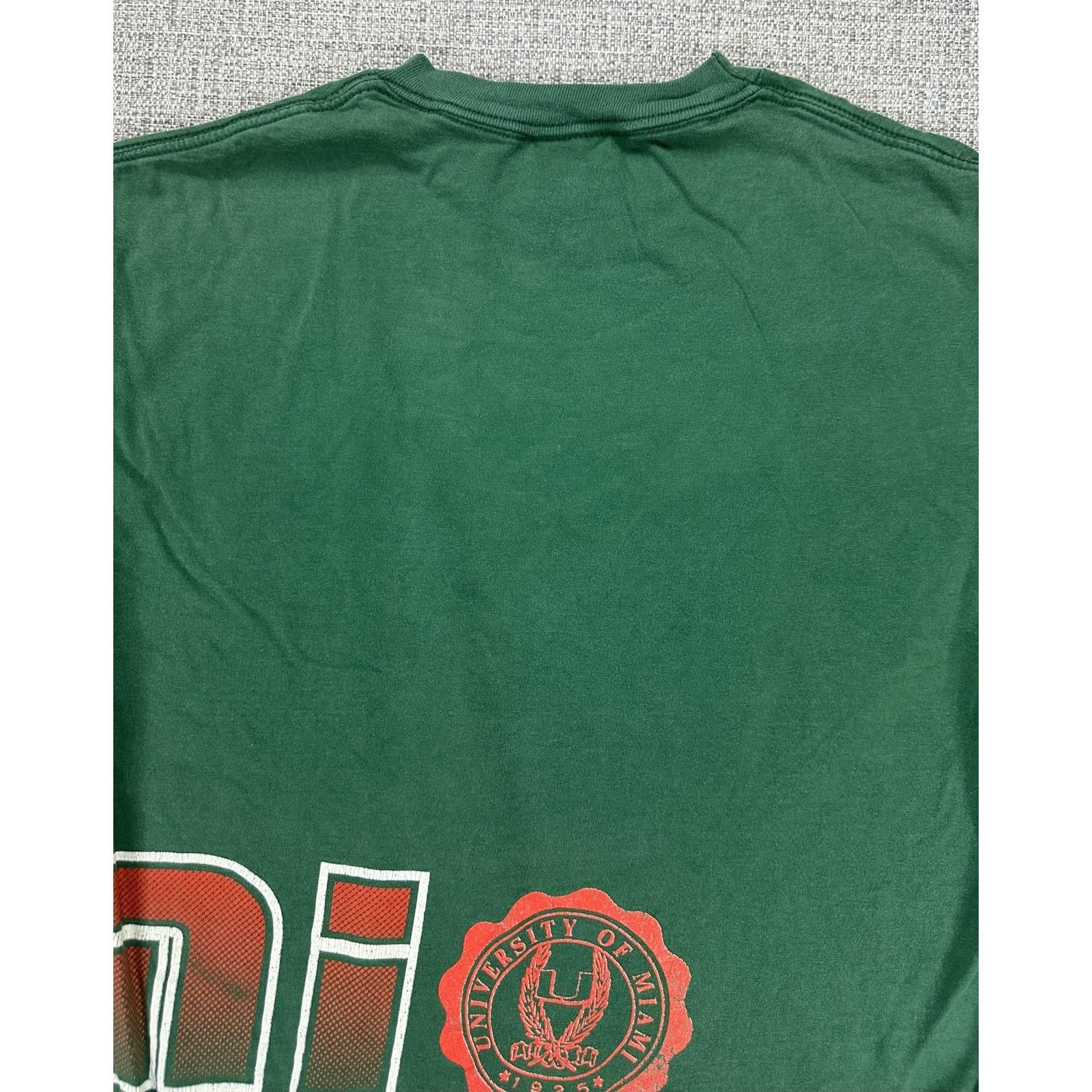 Other Miami Hurricanes Shirt Sz Large Wrap Around Team Edition 90s Size US L / EU 52-54 / 3 - 12 Thumbnail