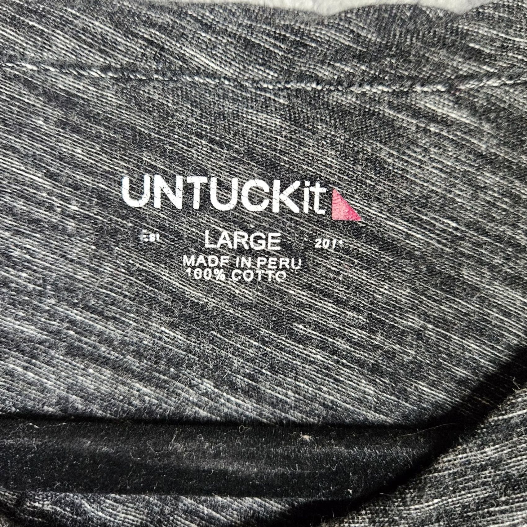 UNTUCKit UNTUCKit Men's T-Shirt Long Sleeve Black 100% Cotton Crew Neck Size L Regular Shirt Mens Size US L / EU 52-54 / 3 - 5 Thumbnail