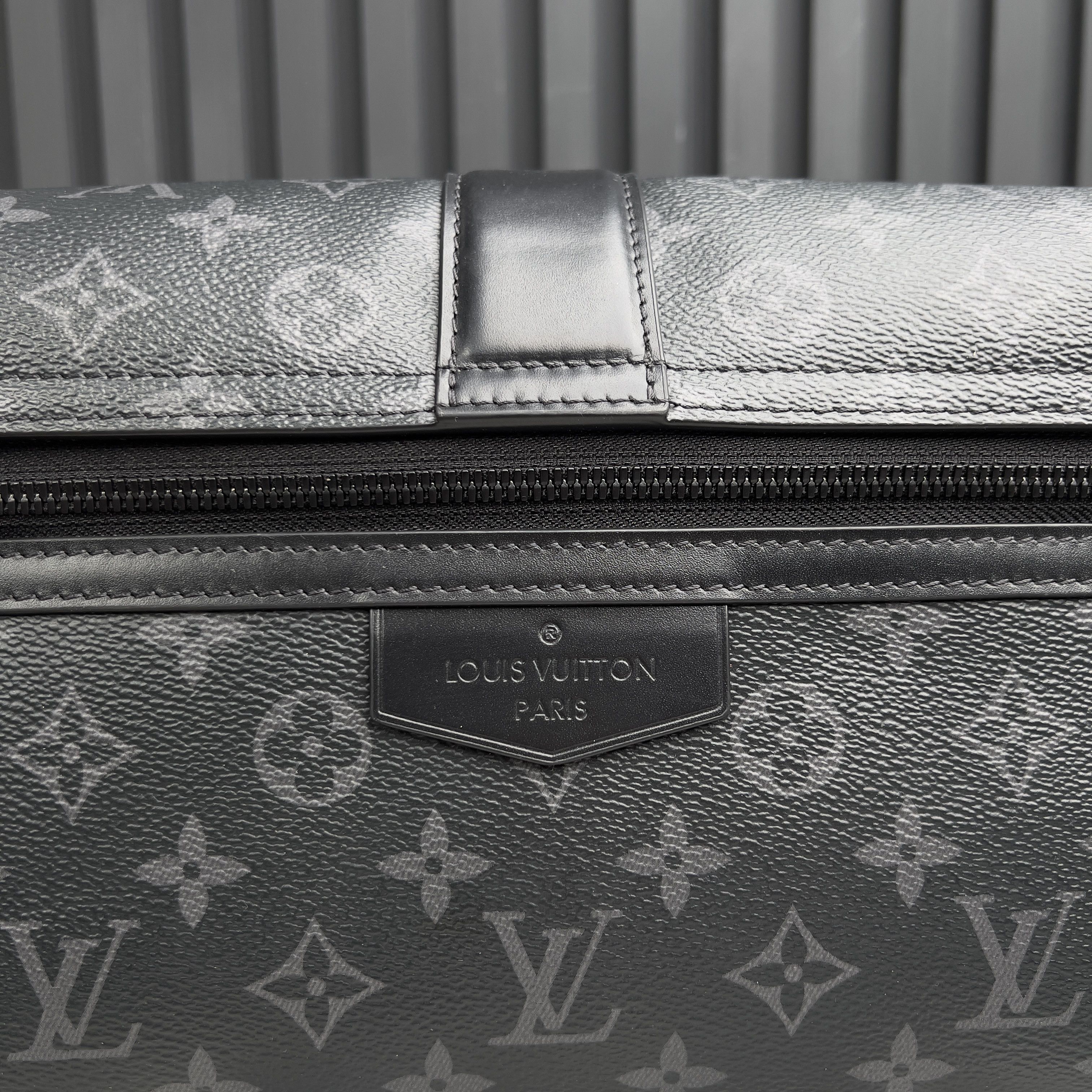 Louis Vuitton Louis Vuitton S-Cape Messenger Shoulder Bag Monogram Eclipse Size ONE SIZE - 9 Thumbnail