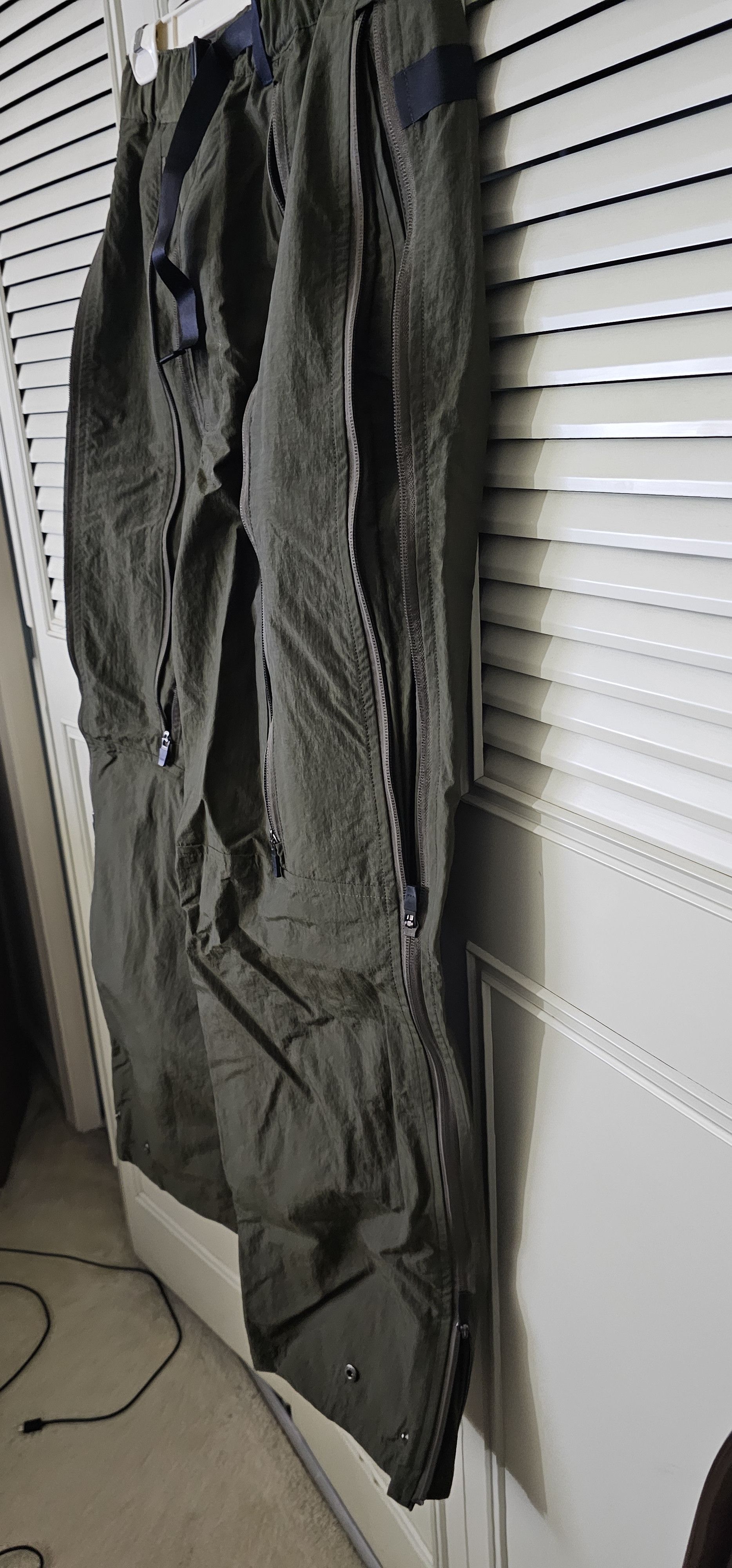 Designer THE DEFORMED PARACHUTE PANTS Size US 34 / EU 50 - 4 Thumbnail