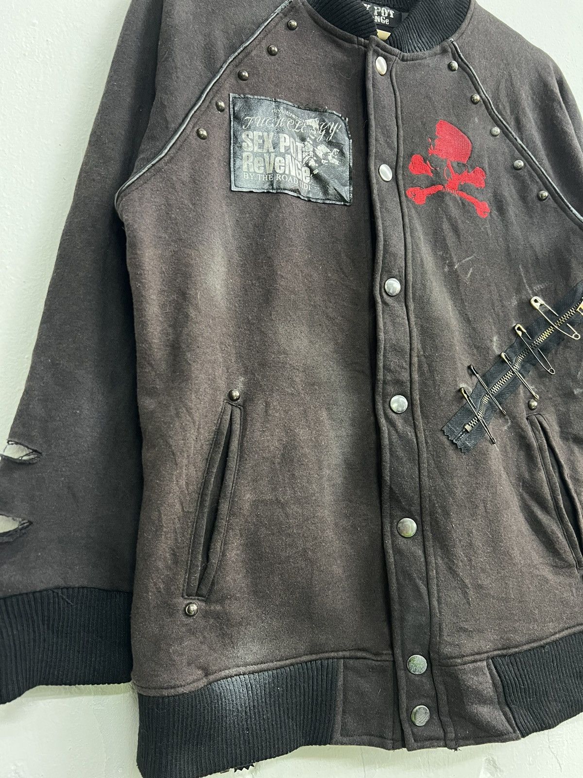 If Six Was Nine Vintage Sex Pot Revenge Trompe L'oeil Skull Sick Punk Style Size US L / EU 52-54 / 3 - 7 Thumbnail