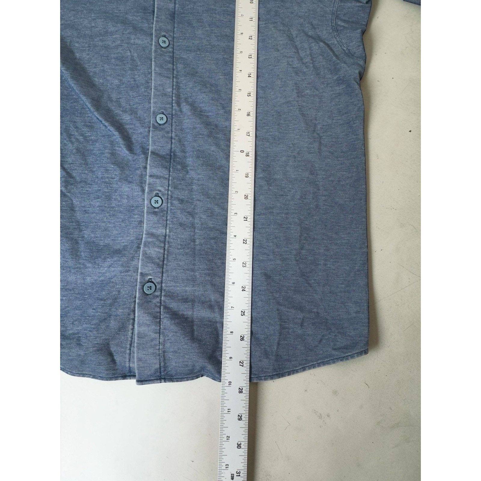 Lululemon Lululemon Men's Commission Shirt Size Medium , Denim Size US M / EU 48-50 / 2 - 3 Thumbnail