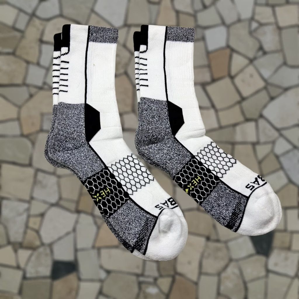 Vintage Bombas Hex-Tec Athletic Crew Socks Size M Lot Of 2 Pairs Size ONE SIZE - 1 Thumbnail