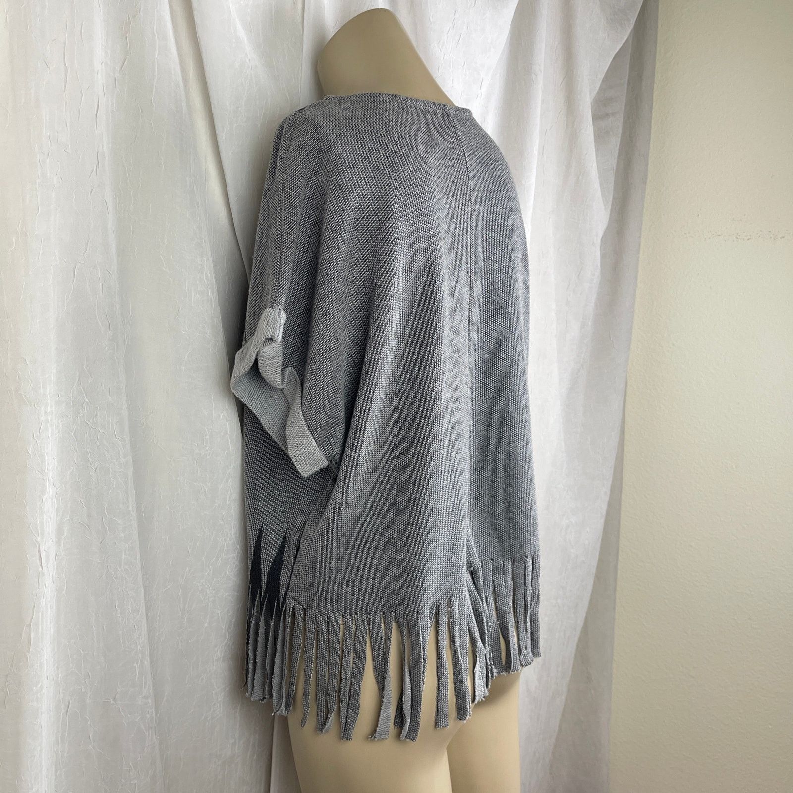 Forever 21 Forever 21 Grey Black Studded Fringe Top Southwestern Print Size S / US 4 / IT 40 - 12 Thumbnail
