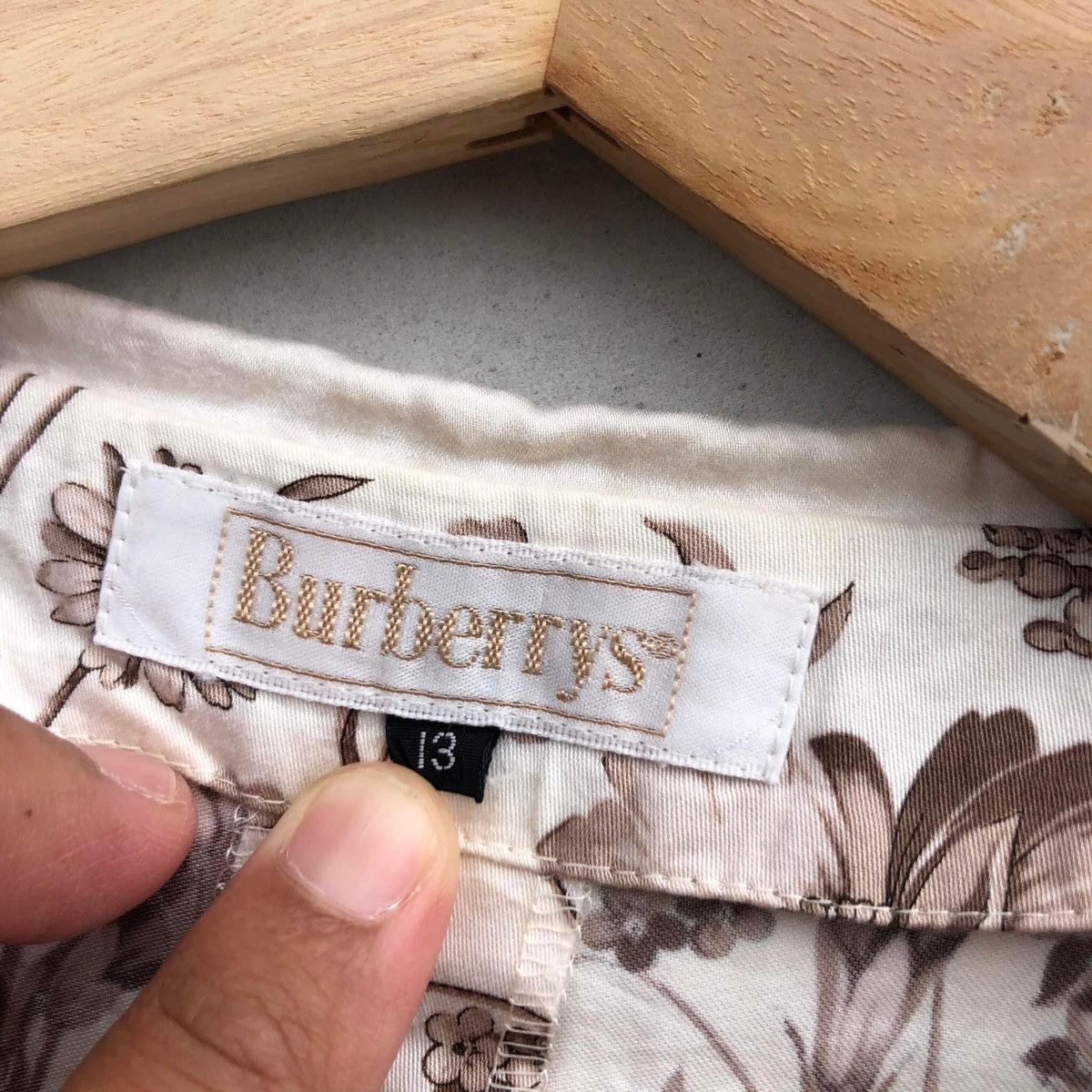 Burberry RARE‼️ Burberry Floral Size M / US 6-8 / IT 42-44 - 5 Thumbnail