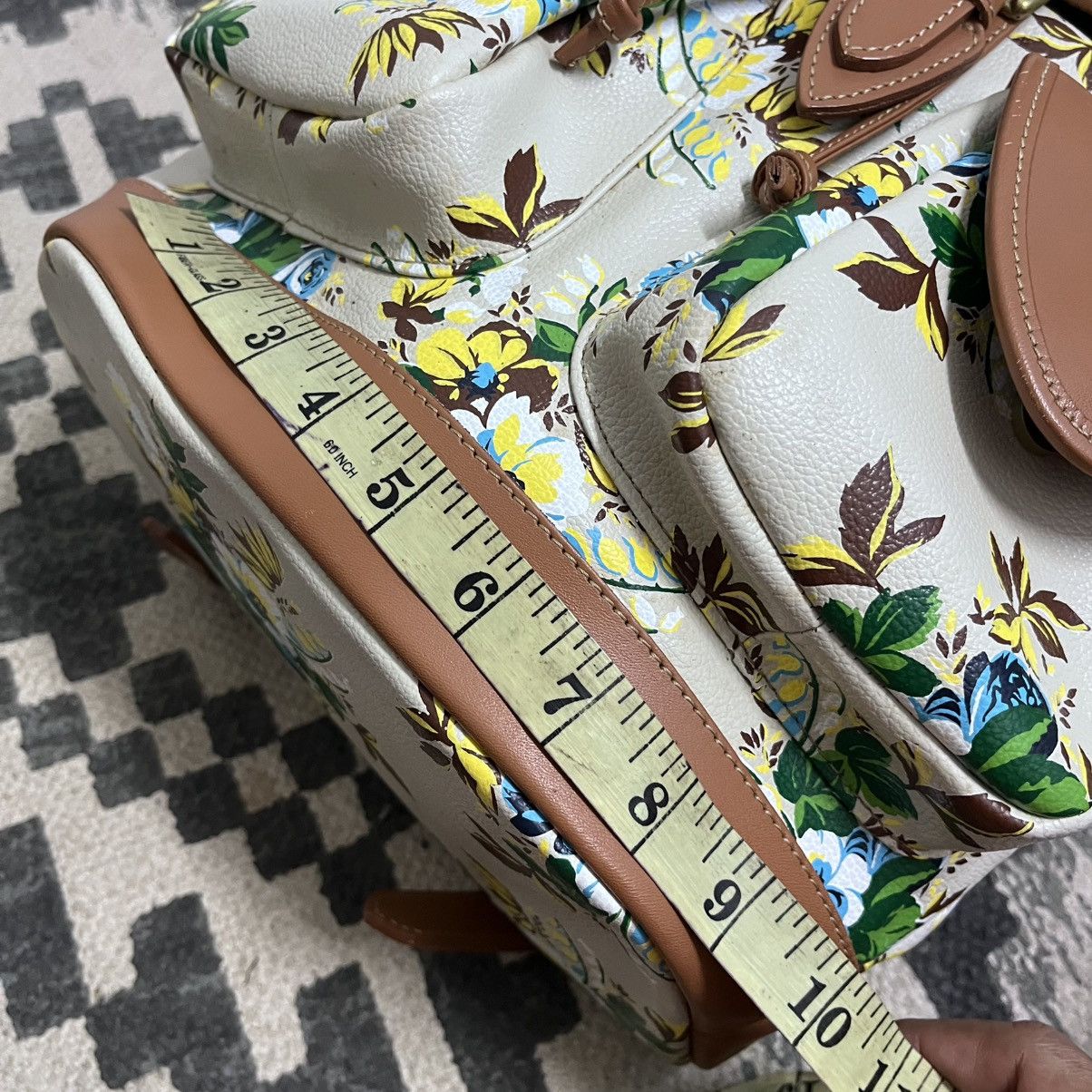 Kenzo Authentic Vintage Kenzo Paris Floral Leather Backpack Size ONE SIZE - 10 Thumbnail