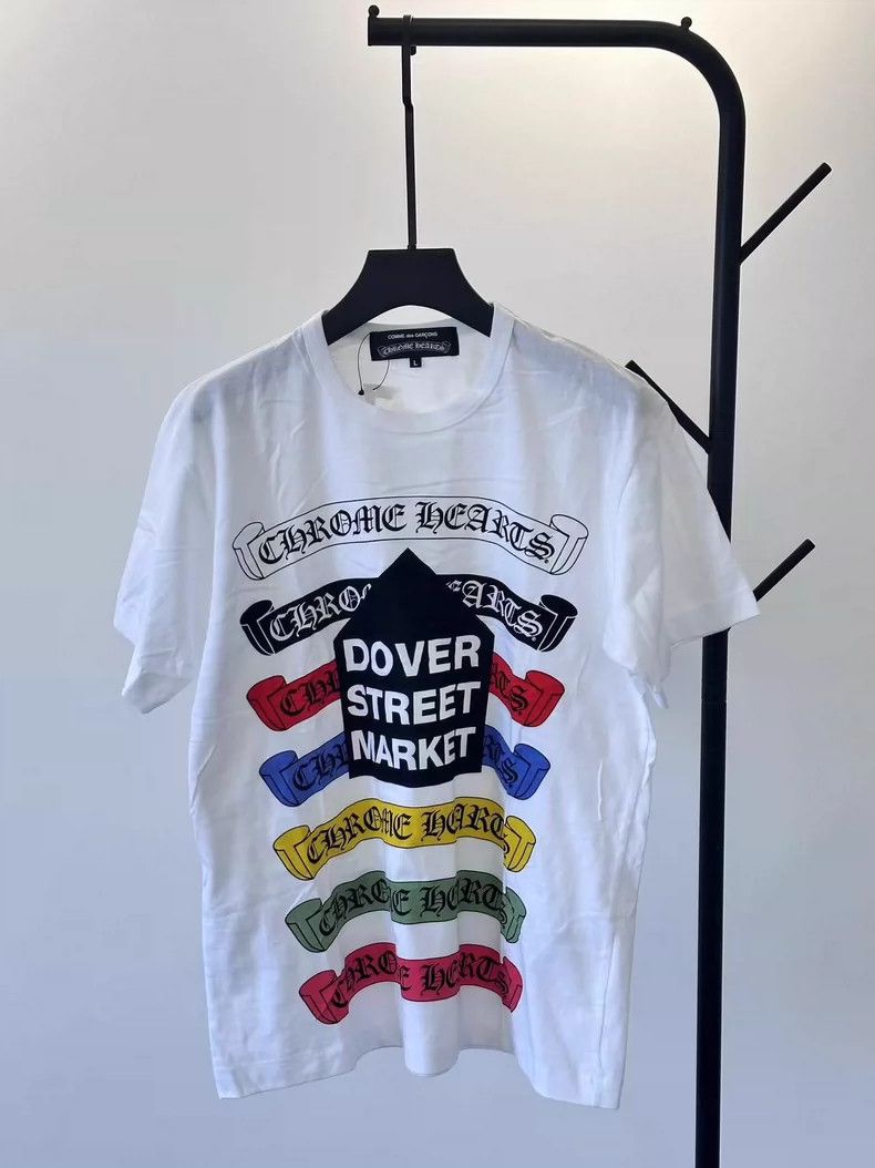 Comme des Garcons Comme Des Garcons Colorful slogan banner white short sleev Size L / US 10 / IT 46 - 1 Thumbnail