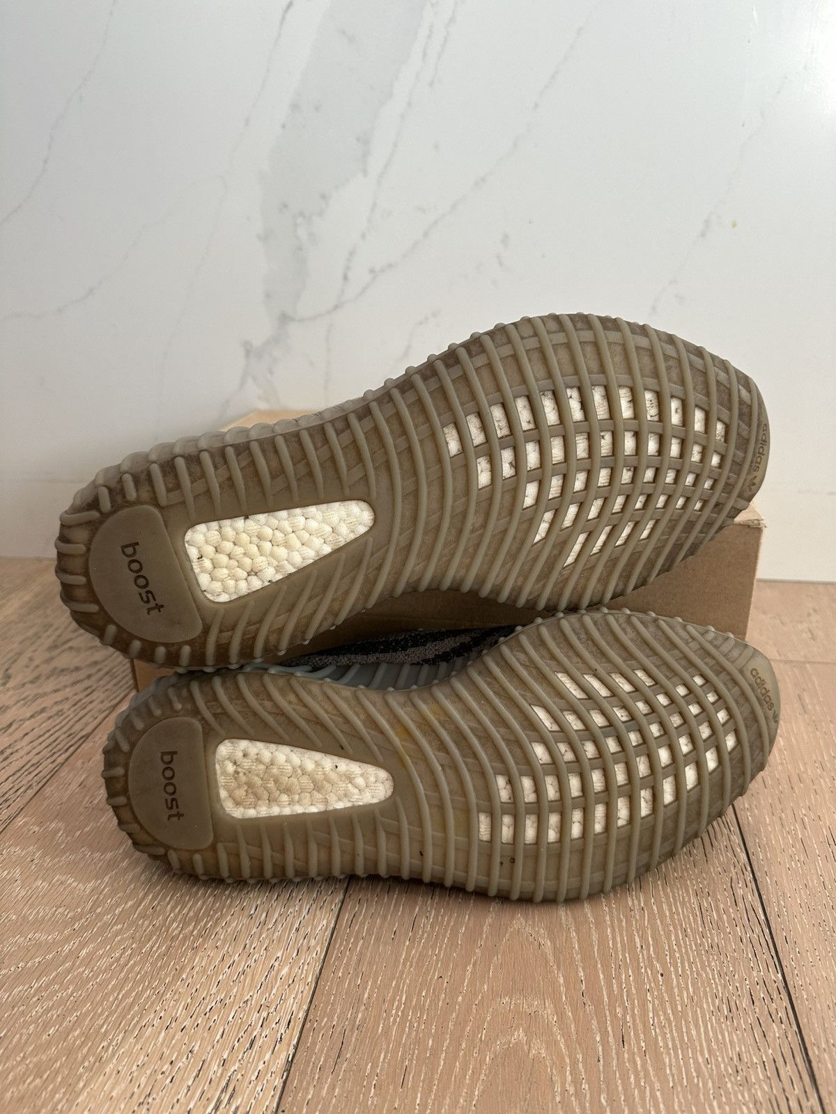 Yeezy adidas Yeezy Boost 350 V2 Beluga Reflective Size US 11.5 / EU 44-45 - 6 Thumbnail