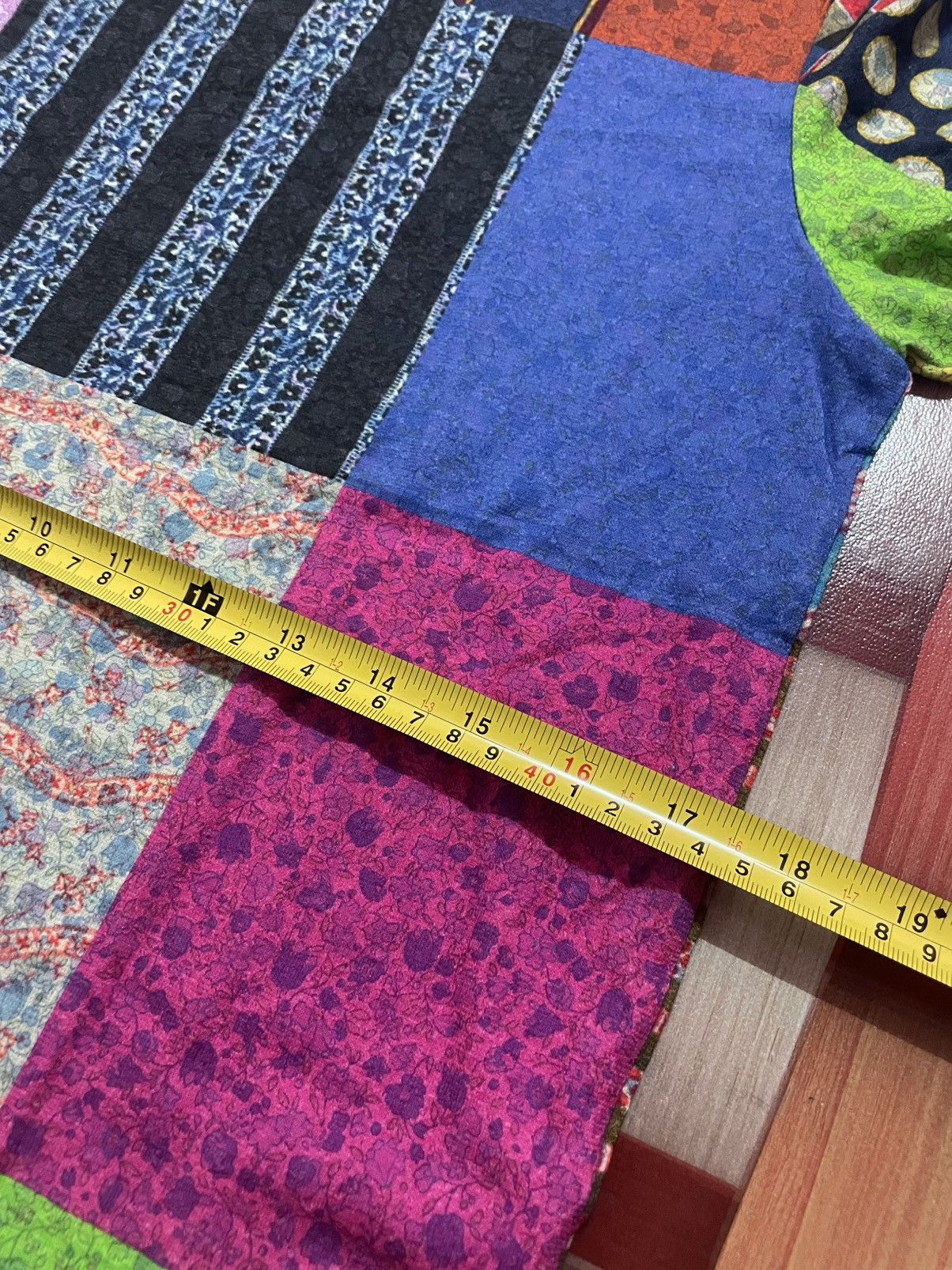 Comme des Garcons tricot Comme des Garçons multi-pattern patchwork t-shirt. Size S / US 4 / IT 40 - 10 Thumbnail