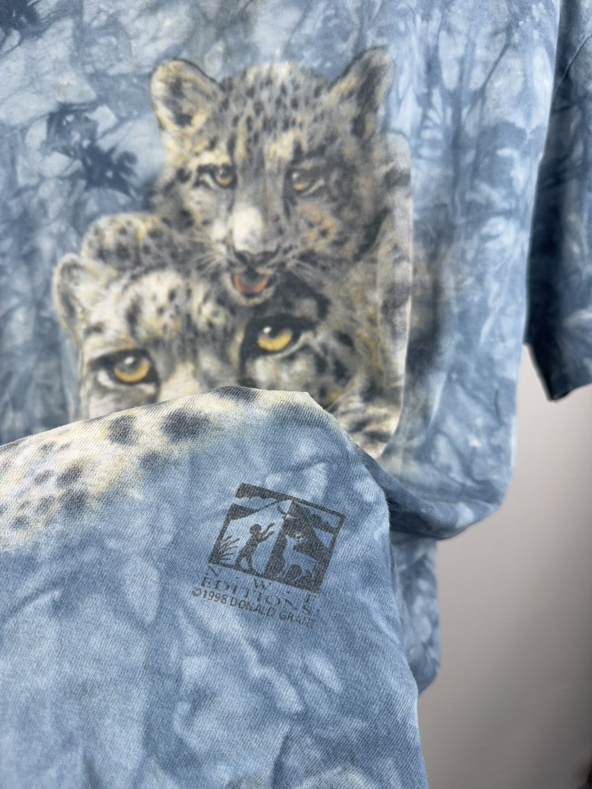 The Mountain Vintage 1998 The Mountain Snow Leopard Graphic T-Shirt Size US L / EU 52-54 / 3 - 6 Thumbnail