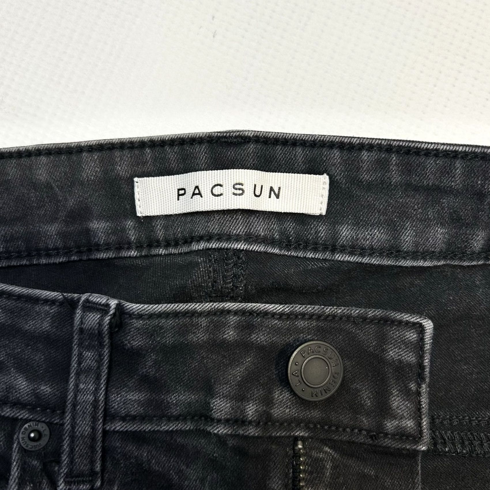 Pacsun Pacsun Stacked Skinny Jeans Mens 30x32 Black Denim Mid Rise Zip Jeans Regular Fit 5-Pocket Design Biker Grunge Hipster Vintage: No Mens Size US 30 / EU 46 - 7 Thumbnail
