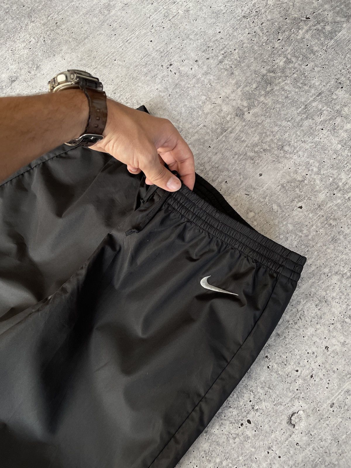 Nike × Vintage Vintage Nike Black Lightweight Sports Pants, Polyester S Size US 30 / EU 46 - 4 Thumbnail