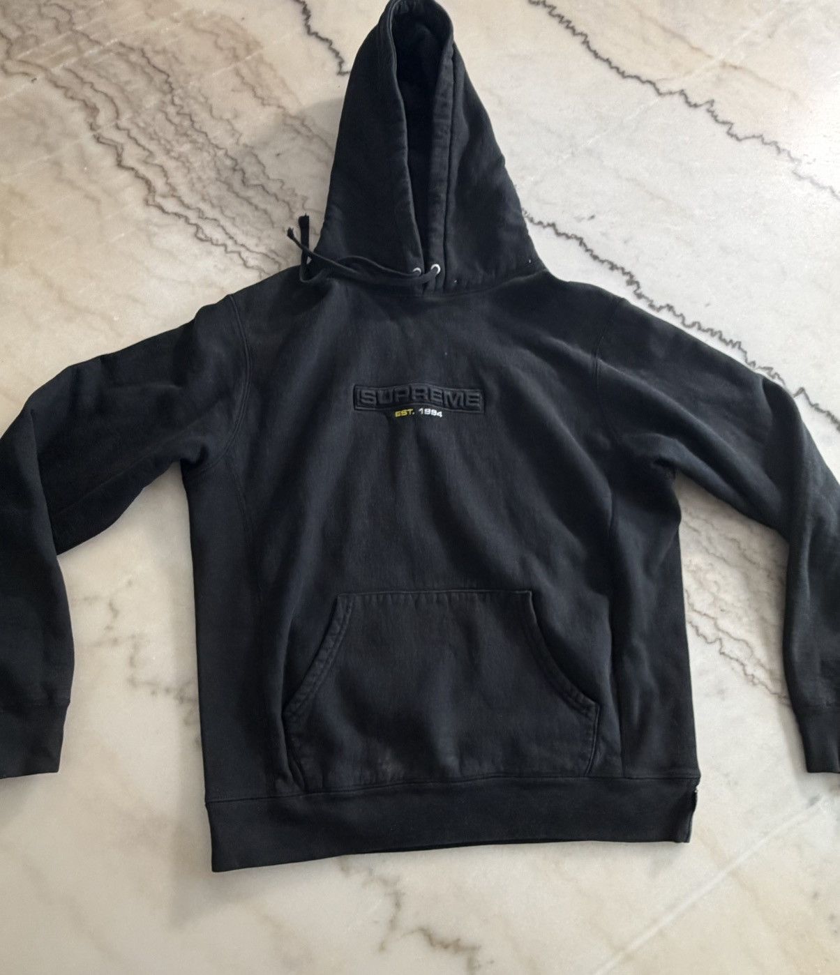 Supreme Black supreme hoodie size m Size US M / EU 48-50 / 2 - 1 Thumbnail