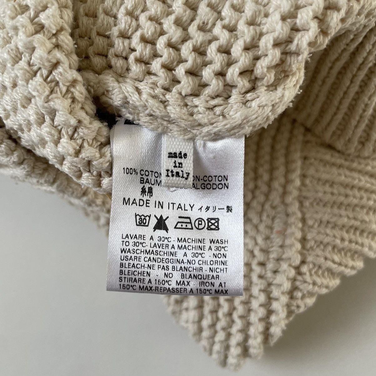 Maison Margiela Sample Textured Cream Cotton V Neck Sweater Size US M / EU 48-50 / 2 - 8 Thumbnail
