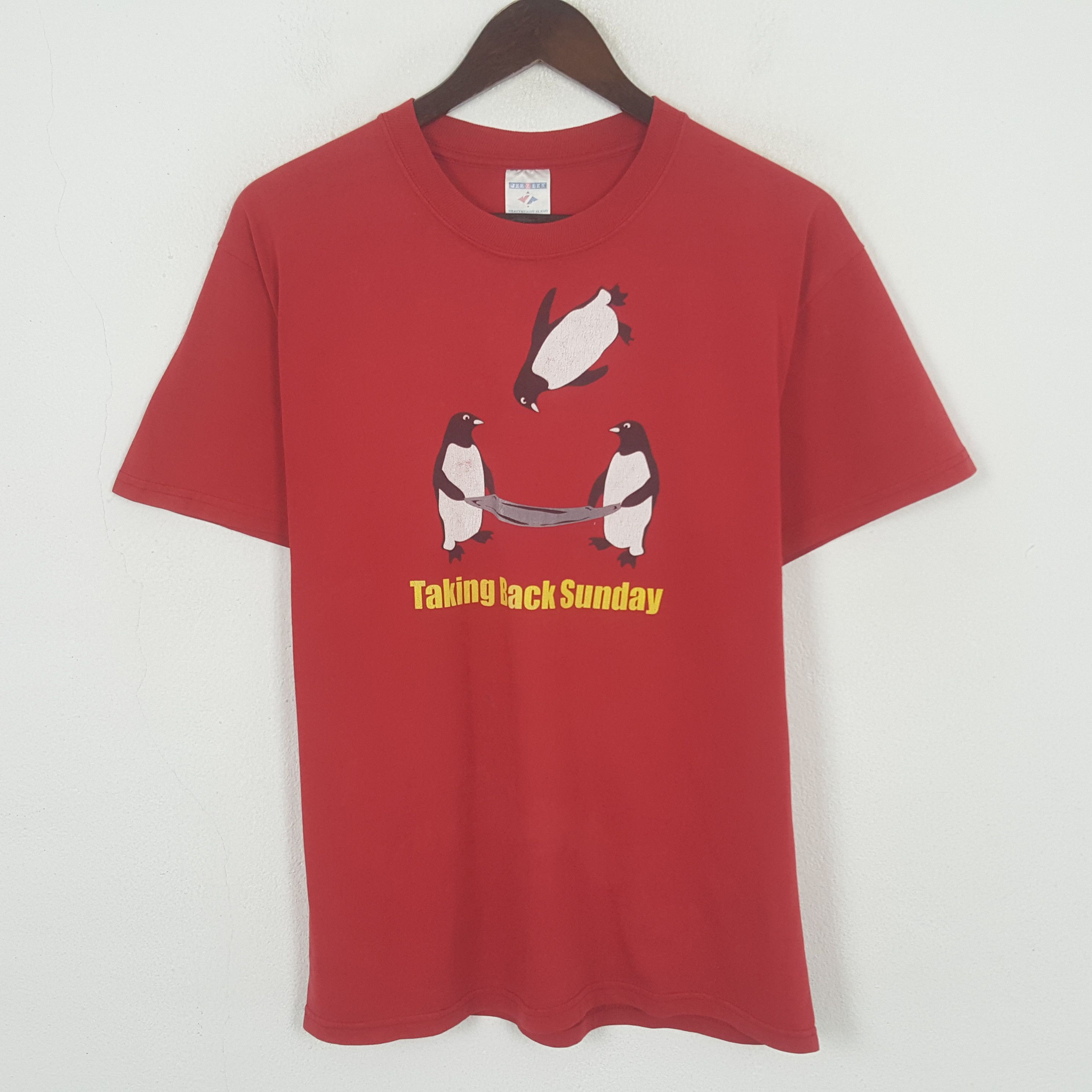 Band Tees Vintage Taking Back Sunday American Rock Band T-shirt Size US M / EU 48-50 / 2 - 1 Thumbnail