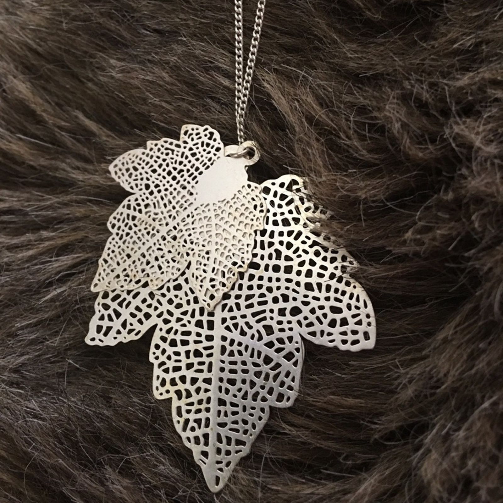 Jewelry Silver tone double maple leaf necklace Size ONE SIZE - 6 Thumbnail