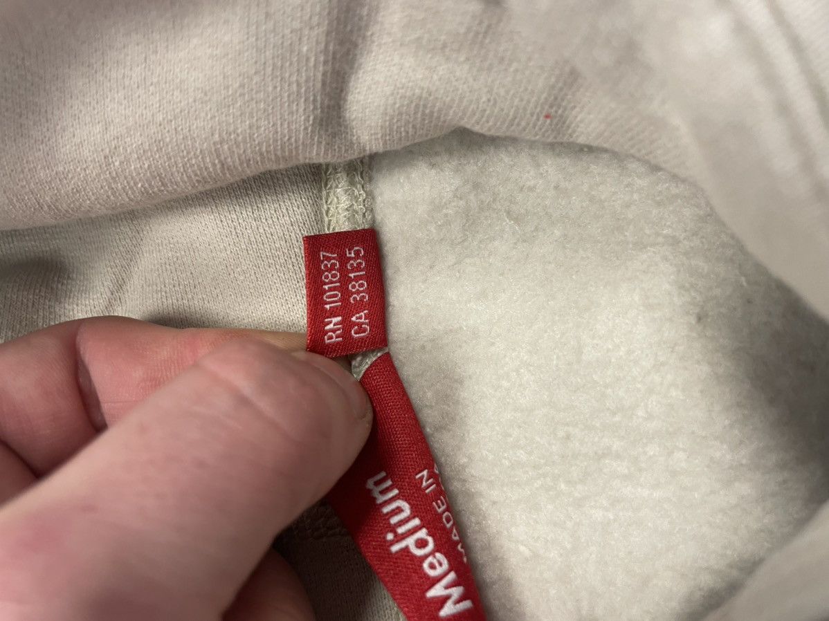 Supreme Supreme Box Logo Hoodie Stone Size US M / EU 48-50 / 2 - 6 Thumbnail