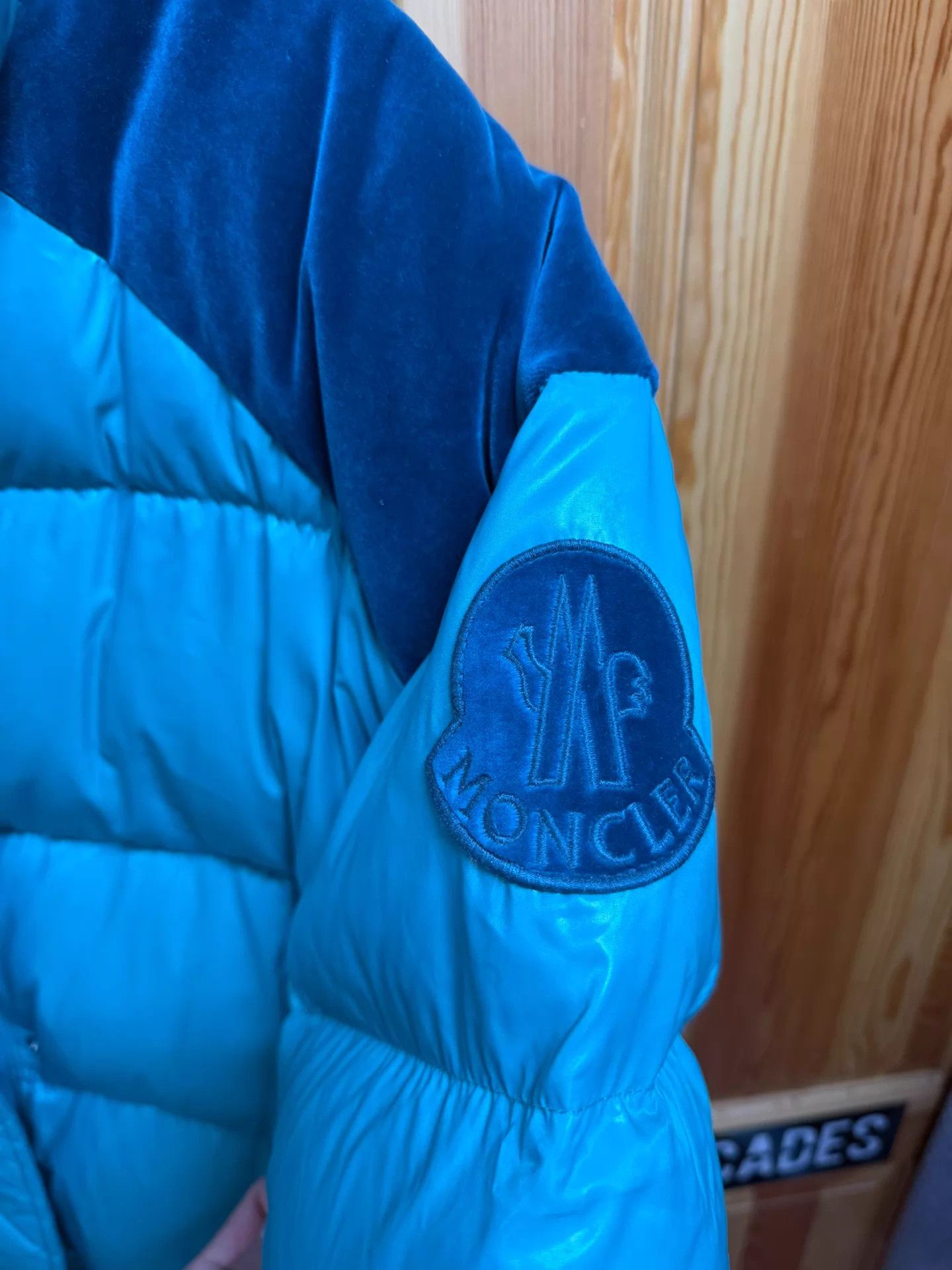 Moncler Moncler 1952 Women's Qi Wei Lake Blue Puffer Coat Size 1 Size US S / EU 44-46 / 1 - 3 Thumbnail