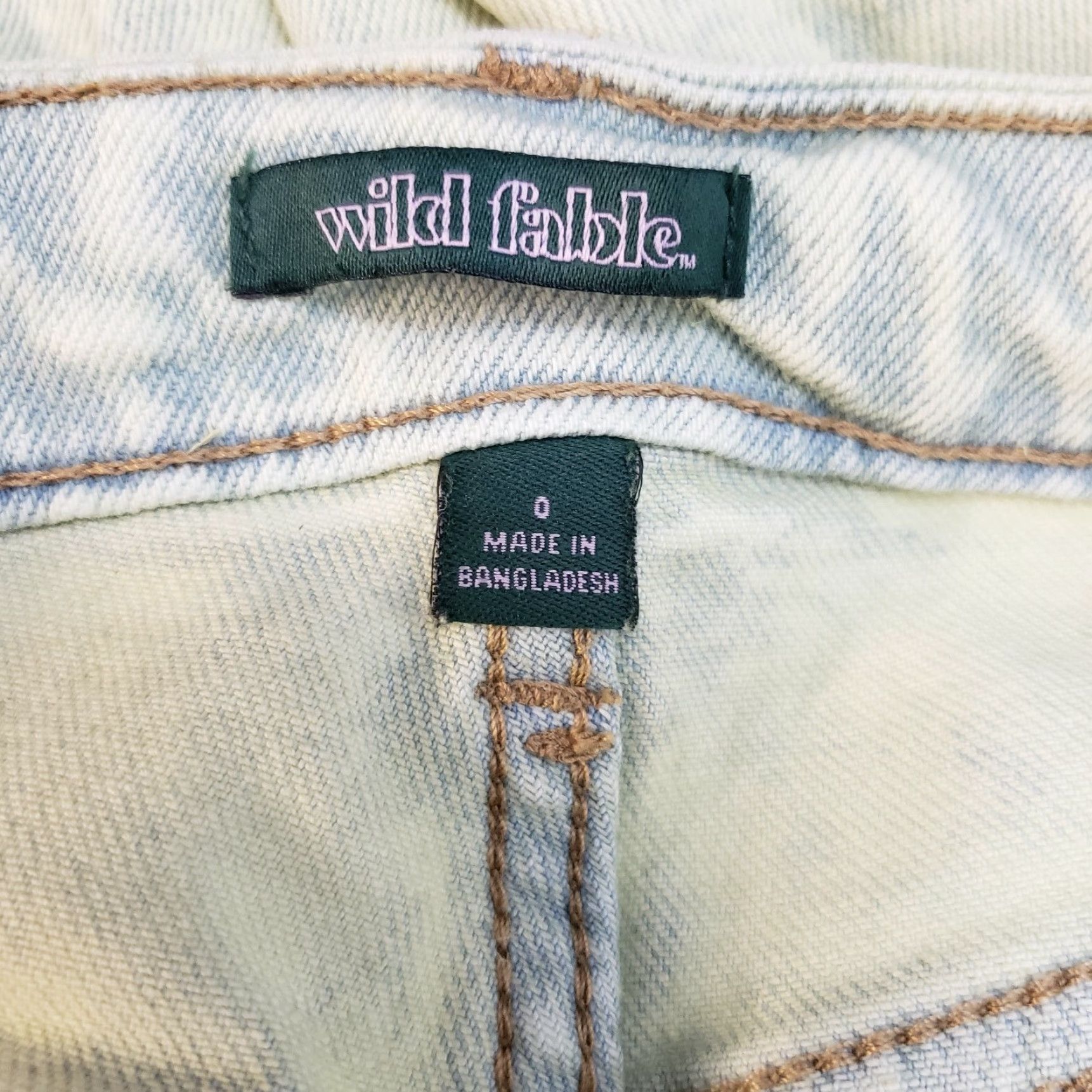 Vintage **WILD FABLE WOMEN'S HIGHEST RISE 90S STRAIGHT JEANS SIZE 0 GREEN** User: Vintage Wild Fable Women's Highest Rise 90s Straight Jeans Size 0 Green Size 25" / US 0 / IT 36 - 8 Thumbnail