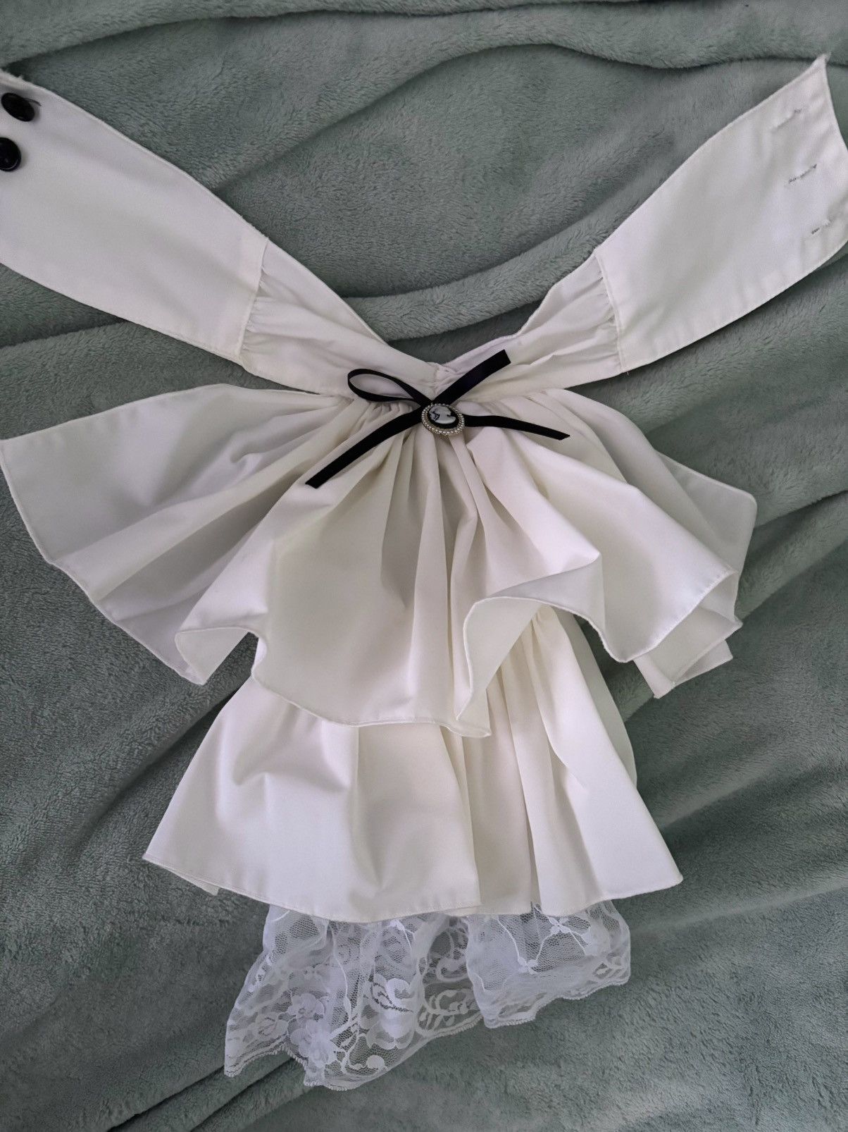 Japanese Brand Vampire Dress Full Set with Cameo Tie Size M / US 6-8 / IT 42-44 - 3 Thumbnail