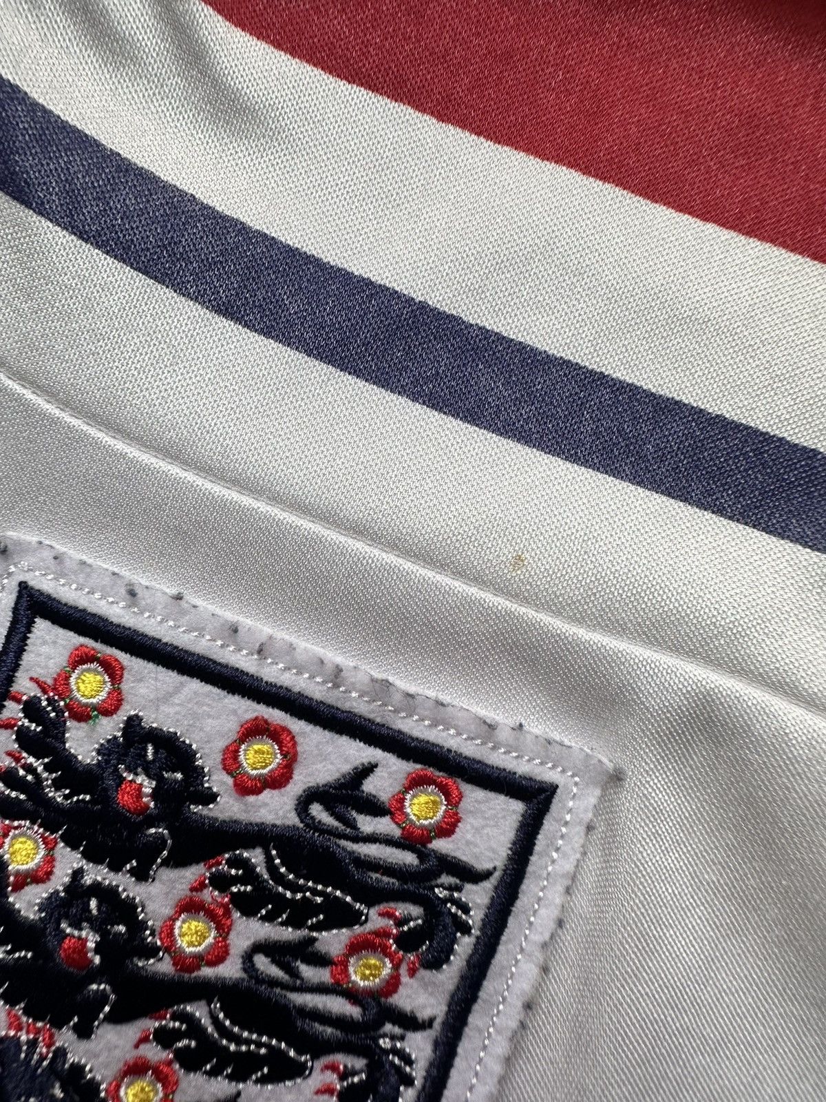 Vintage Vintage England retro soccer jersey size S Size US S / EU 44-46 / 1 - 6 Thumbnail