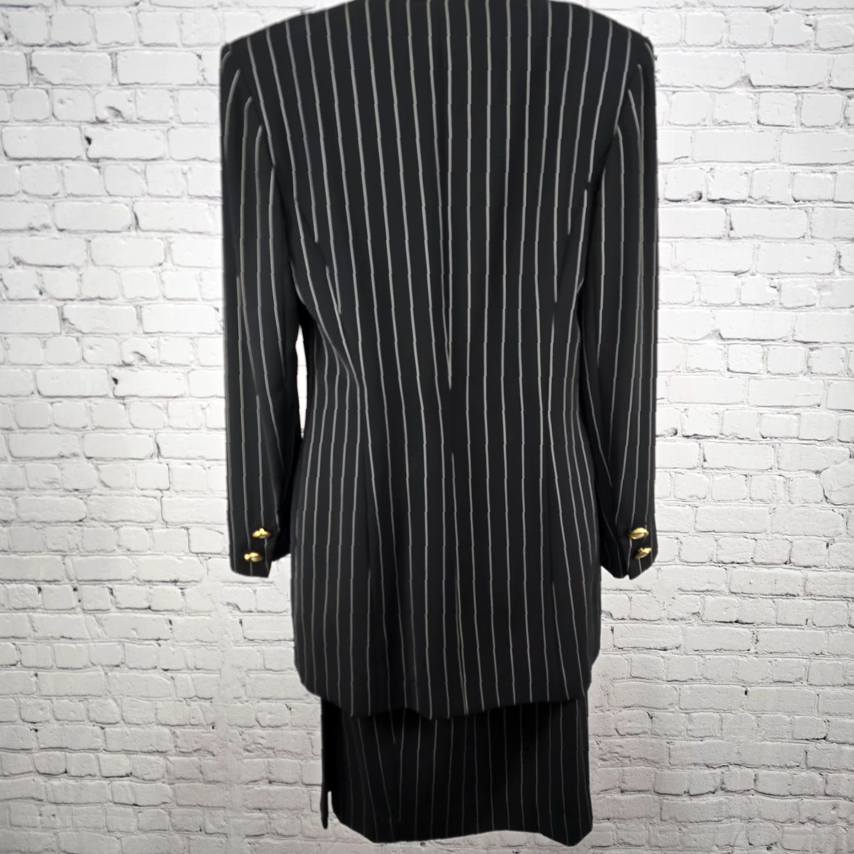 Vintage VTG Noviello-Bloom Black Pinstripe Two Piece Skirt Suit Size 4 Women Clothing Set Jacket Skirt Lined 100% Polyester 2 Piece Vintage Size 27" / US 4 / IT 40 - 2 Thumbnail