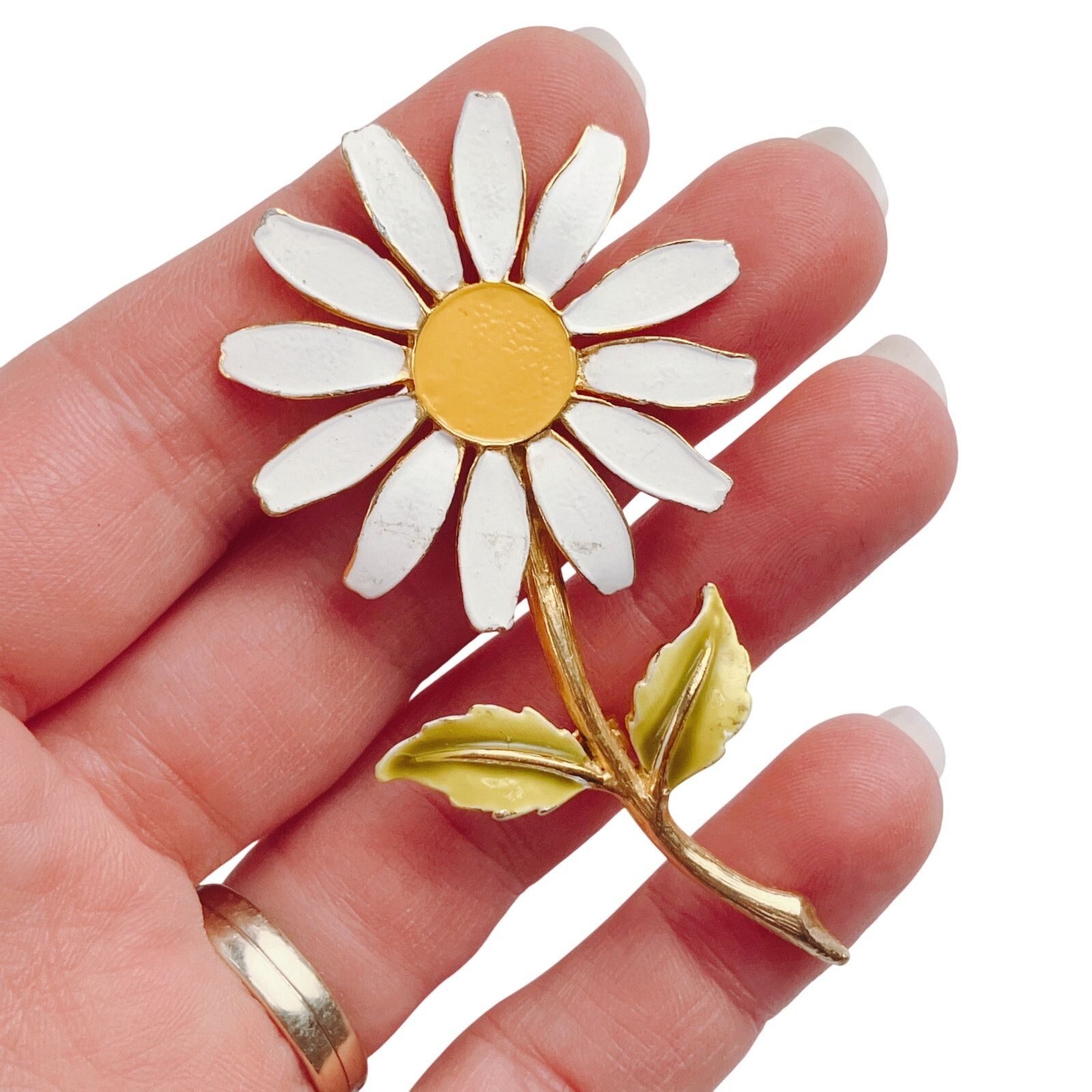 Vintage Vintage Signed Accessocraft NYC Enamel Daisy Flower Brooch Size ONE SIZE - 2 Thumbnail