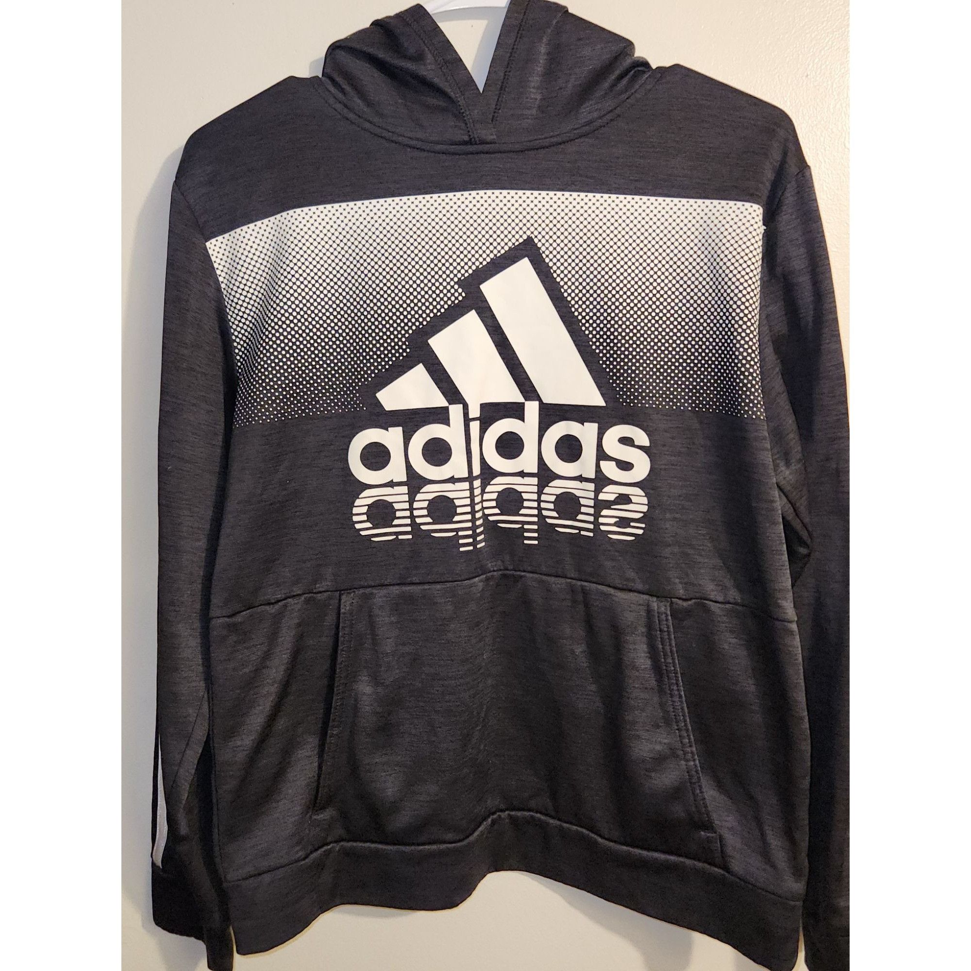 Adidas Adidas Pullover Hoodie Boys XL Women's S (18-20) Black Fade Size S / US 4 / IT 40 - 8 Thumbnail