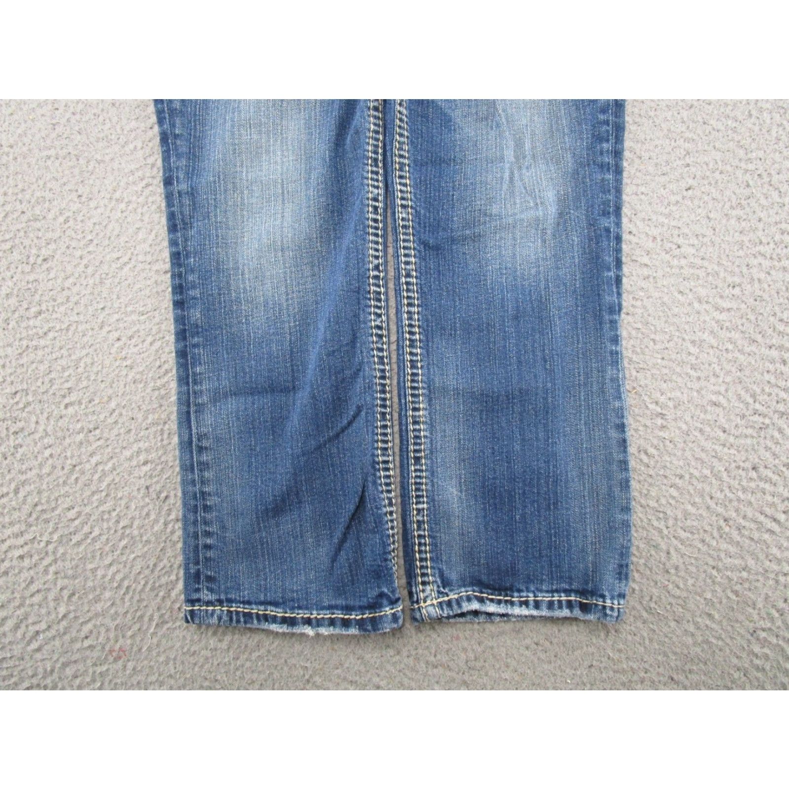 Silver Jeans Co. Silver Jeans Co Womens Capri Denim Jeans Suki Blue Stretch Size 30 Medium Wash Regular Pocket 5-Pocket Womens Jeans Size 30" / US 8 / IT 44 - 2 Thumbnail