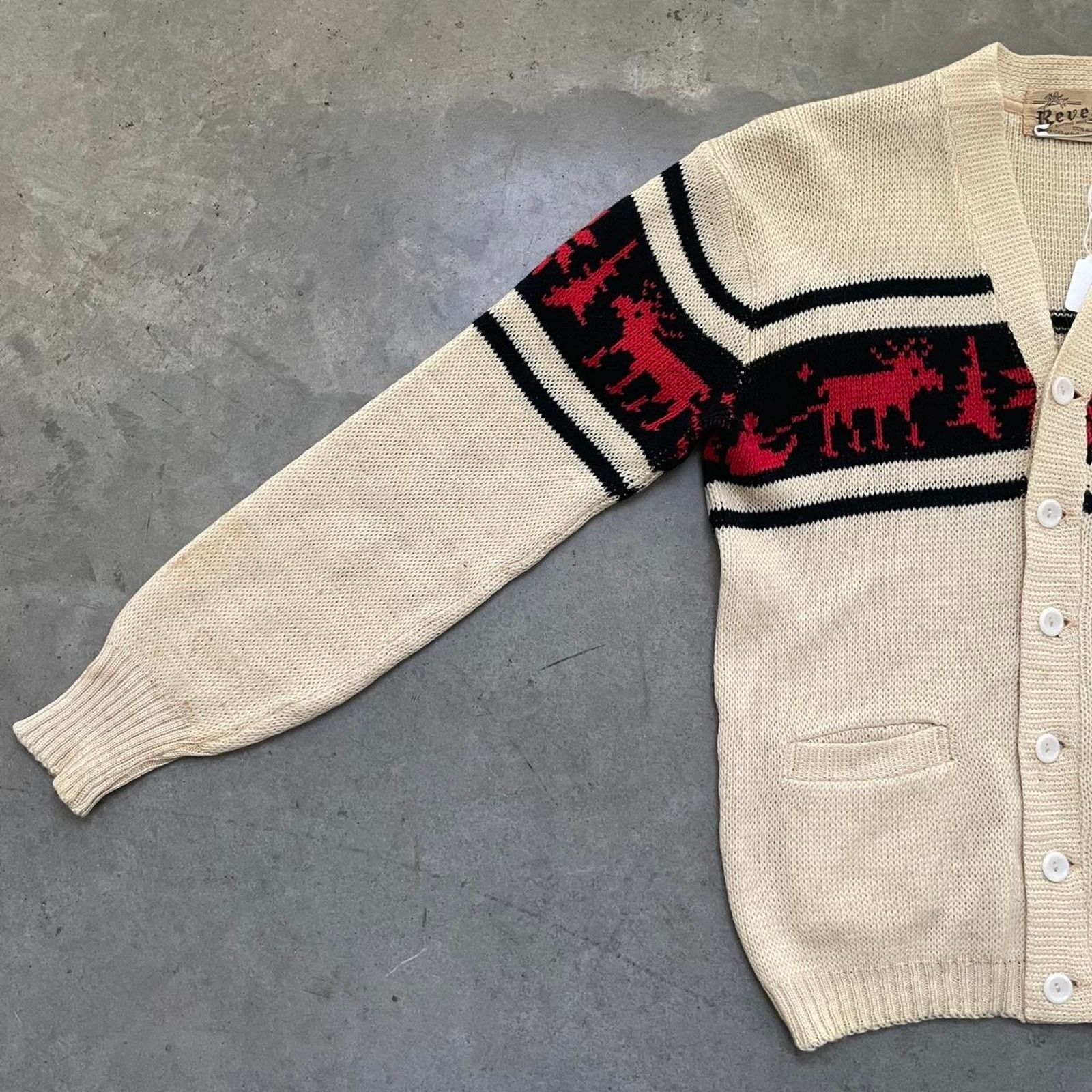 Vintage Vintage 60s Cream Christmas Reindeer Cardigan Sweater Size US S / EU 44-46 / 1 - 6 Thumbnail