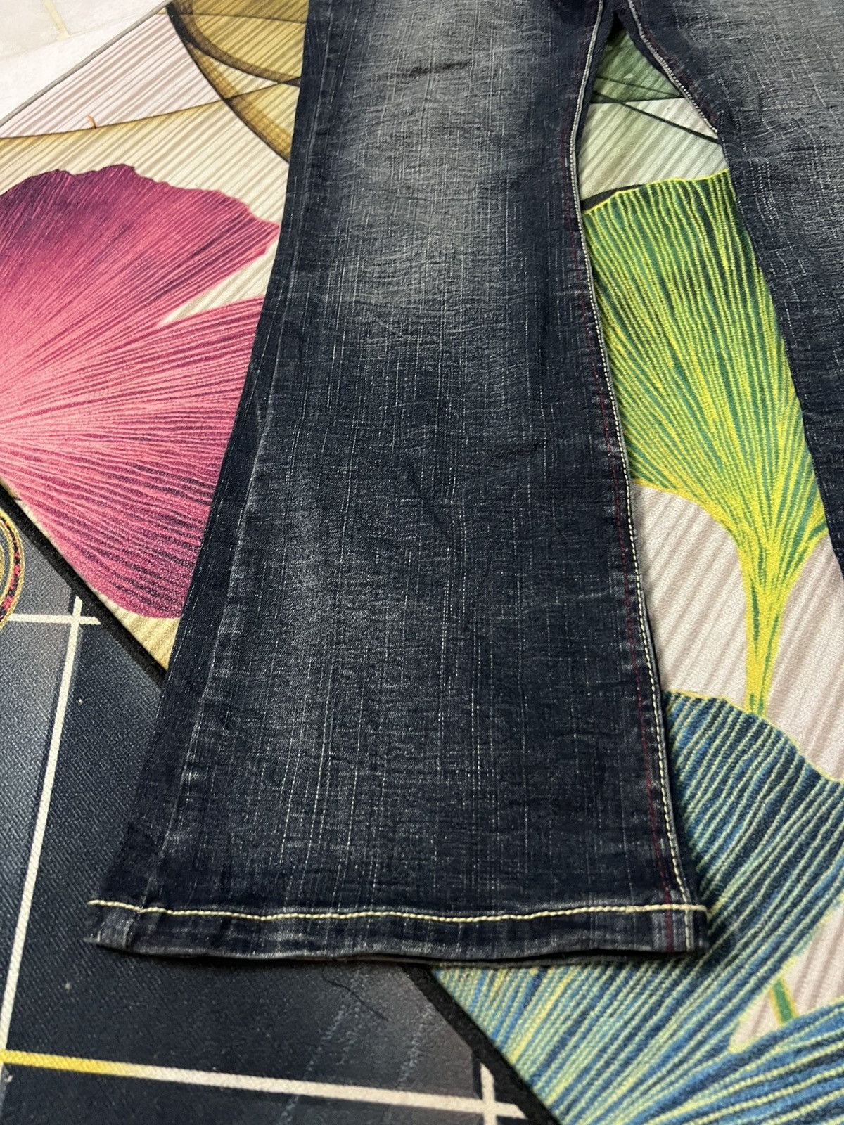 Japanese Brand 💥BCBG SKULL BACKLE BACK FLARE JEAN🔥 Size US 35 - 4 Thumbnail