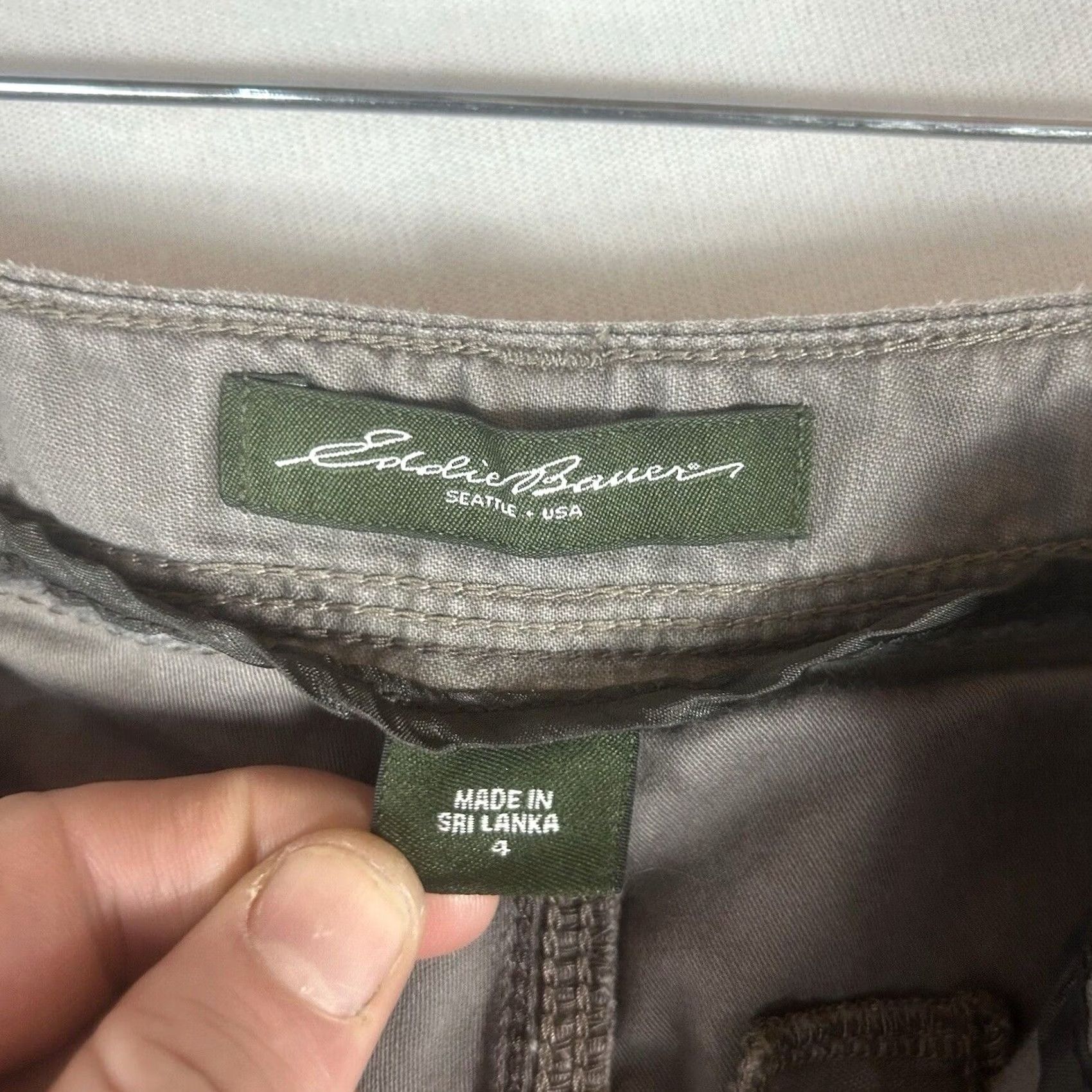 Eddie Bauer Eddie Bauer Capri Pants Womens 4 Gray 100% Cotton Pockets Casual Crop Size 27" / US 4 / IT 40 - 3 Thumbnail