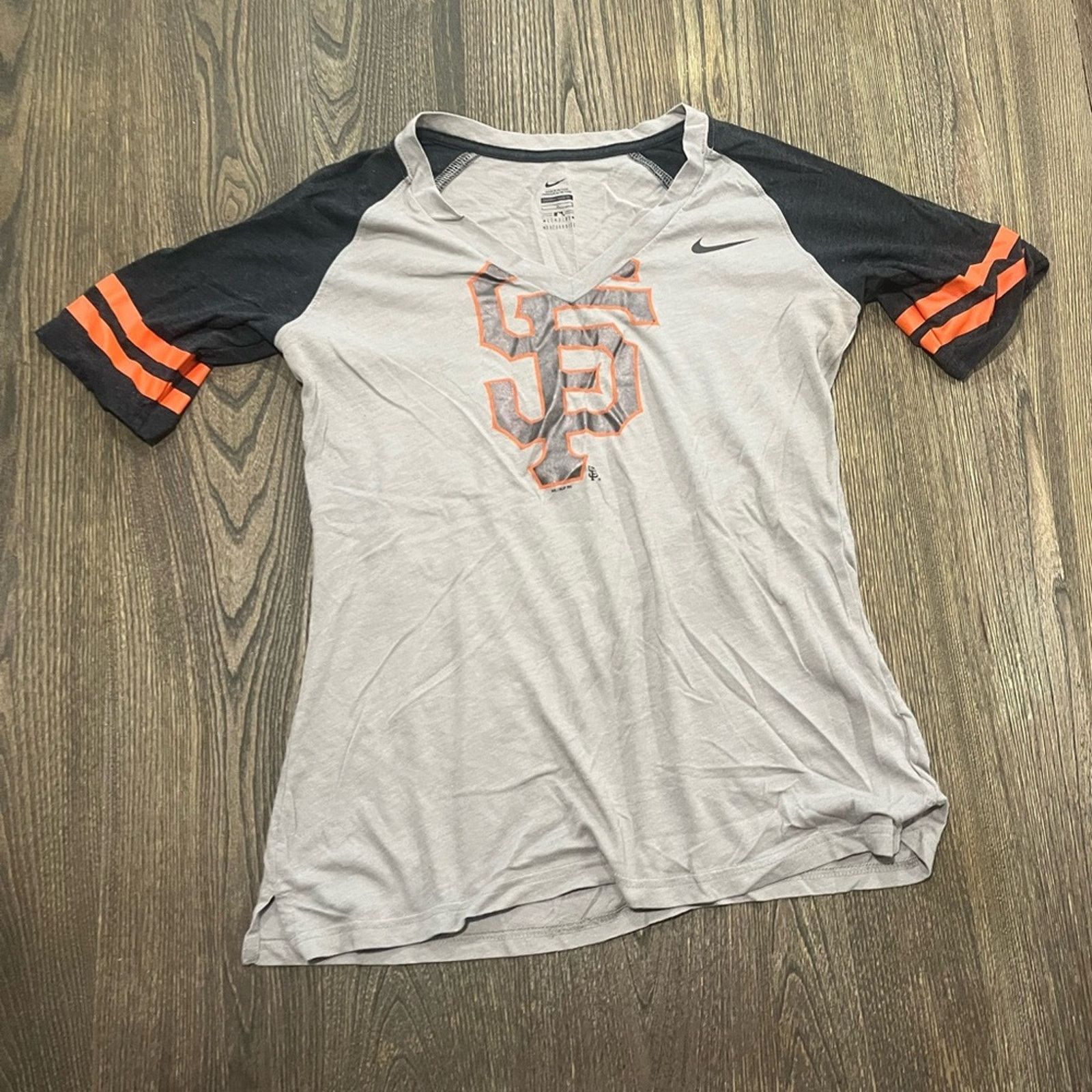 Nike Nike San Francisco Giants SF Short Sleeves Tee V-Neck Size L Size L / US 10 / IT 46 - 1 Thumbnail