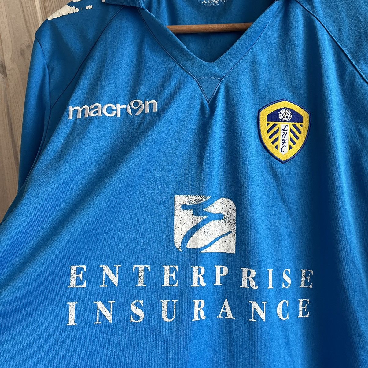 Macron × Vintage Macron Leeds United 2012/2013 Away Jersey T-Shirt Size L Size US L / EU 52-54 / 3 - 4 Thumbnail