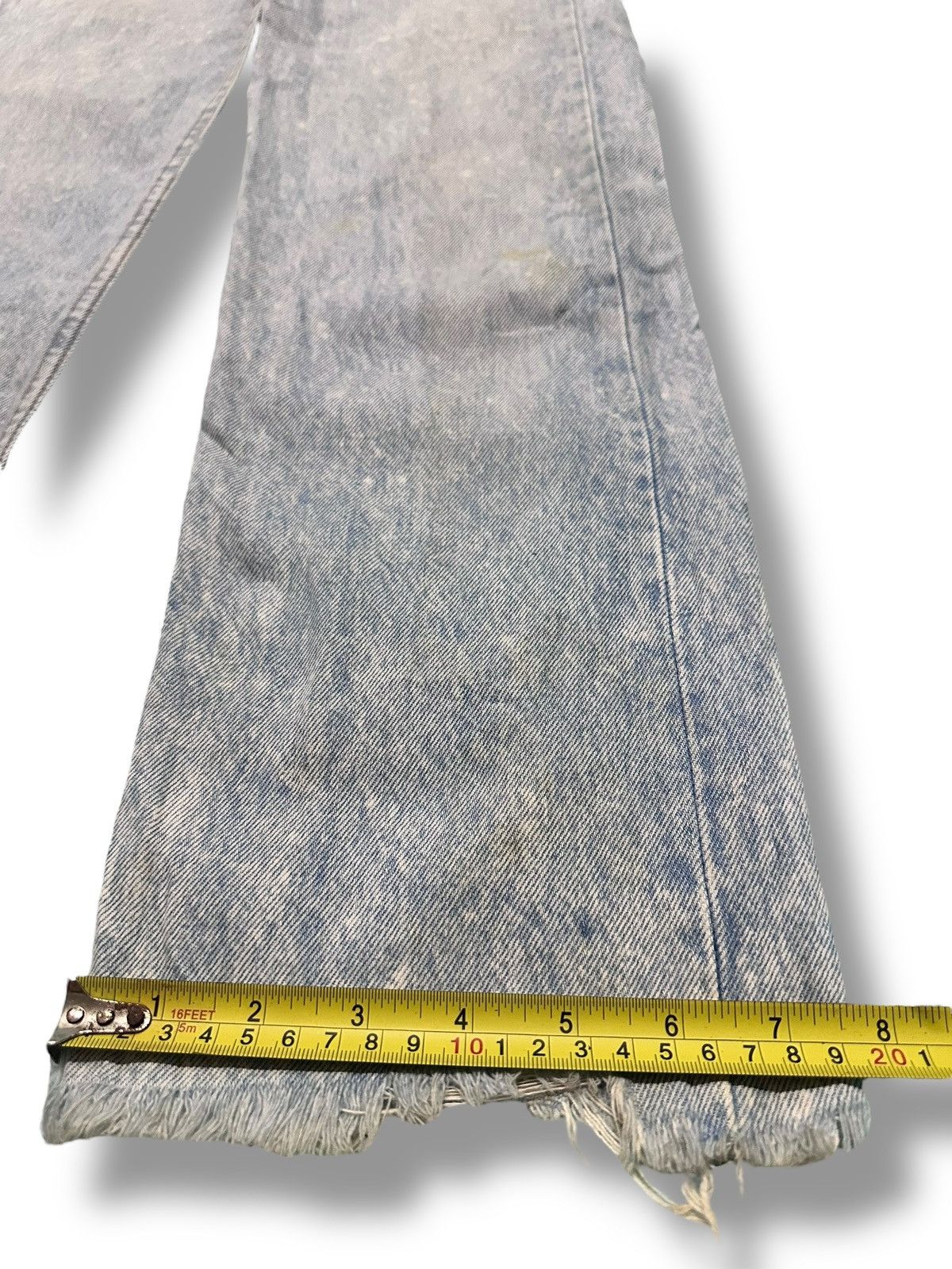 Levi's Vintage Levi's With Distressed Loose Style and Faded Wash Size US 27 - 16 Thumbnail