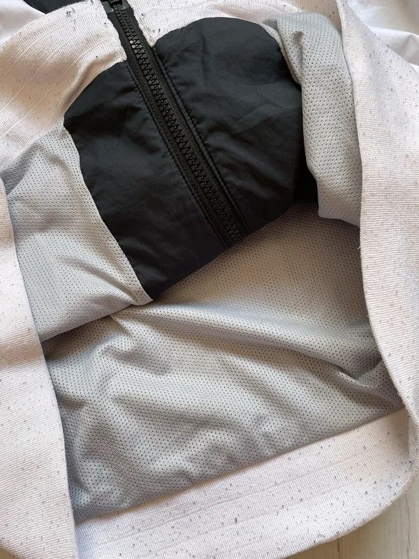 Nike Nike 2018 Windbreaker Jacket Hoodie Zip Lightweight Sz M Size US M / EU 48-50 / 2 - 9 Thumbnail