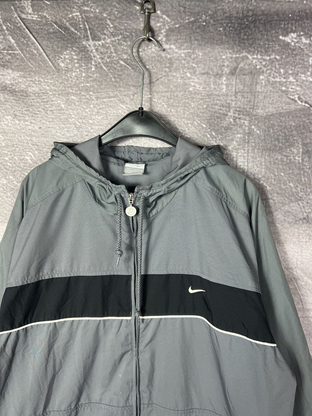 Nike × Vintage Nike Vintage Windbreaker Grey Tags Men’s Jacket Size US L / EU 52-54 / 3 - 3 Thumbnail