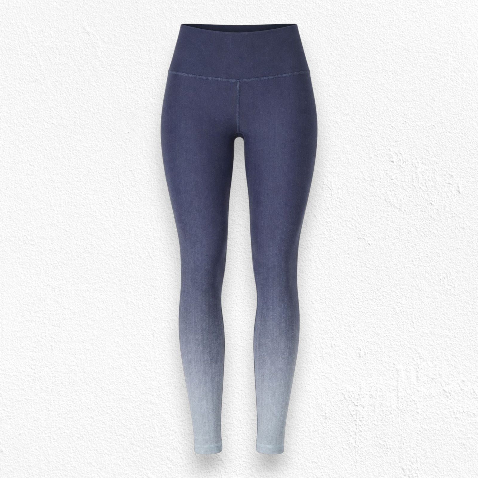 Athleta Athleta Gray Ombre Elation 7/8 Leggings Size Small Size 27" / US 4 / IT 40 - 1 Thumbnail
