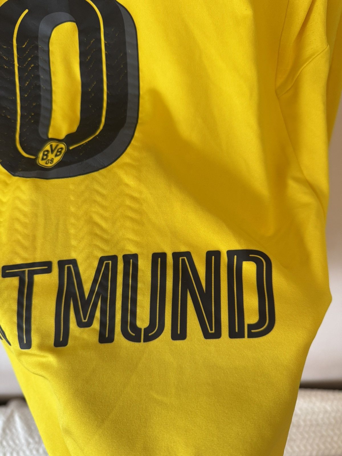 Puma Sahin #8 Borussia Dortmund 2016-2017 Match Worn Jersey CL Size US L / EU 52-54 / 3 - 19 Thumbnail