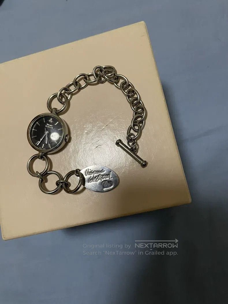 Vivienne Westwood Vivienne Westwood Saturn bracelet pendant metal round plat Size ONE SIZE - 7 Thumbnail