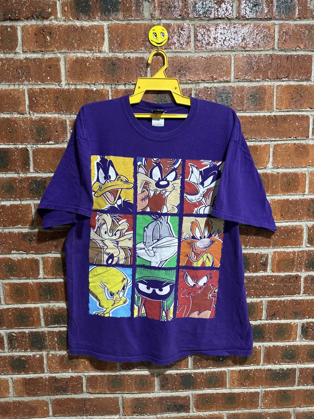 Cartoon Network × Vintage × Warner Bros Vintage Looney Tunes All Characters Faded Tee Size US XL / EU 56 / 4 - 1 Thumbnail