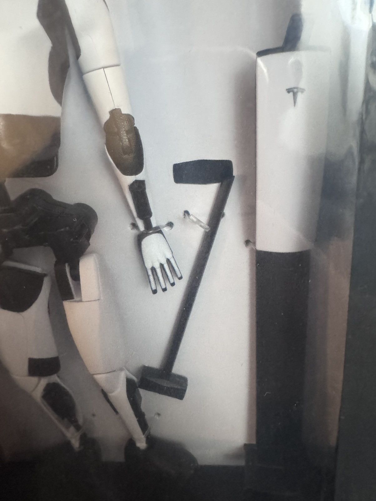 Other Tesla Bot Action Figure - Brand New Size ONE SIZE - 3 Thumbnail