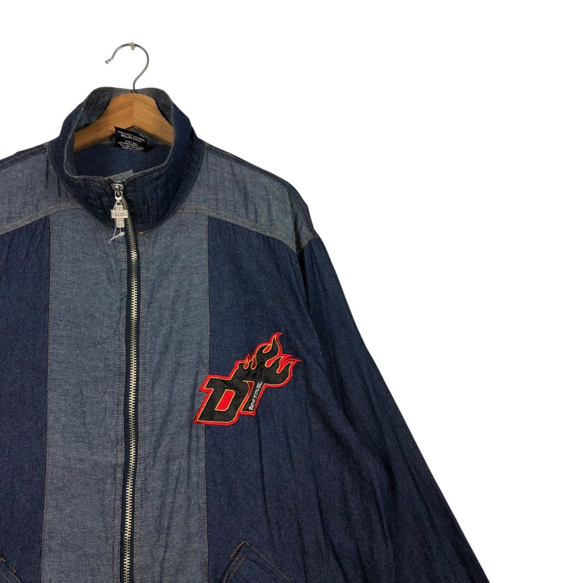 Dogtown 🔥VINTAGE DENIM ZIPPER JACKET DOGTOWN BACKHIT BIG LOGO DESIG Size US M / EU 48-50 / 2 - 8 Thumbnail