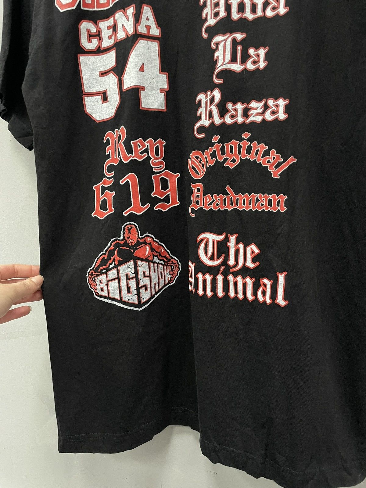 WWE Rare 90s WWE t-shirt The Big Apple Rey Mysterio Cena 2000s Size US L / EU 52-54 / 3 - 11 Thumbnail