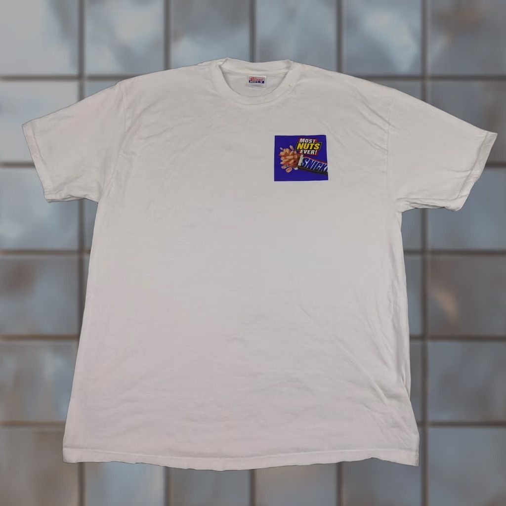 Hanes VINTAGE Hanes Snickers Shirt Mens XL White Graphic Print 90s Candy Promo Size US XL / EU 56 / 4 - 1 Thumbnail