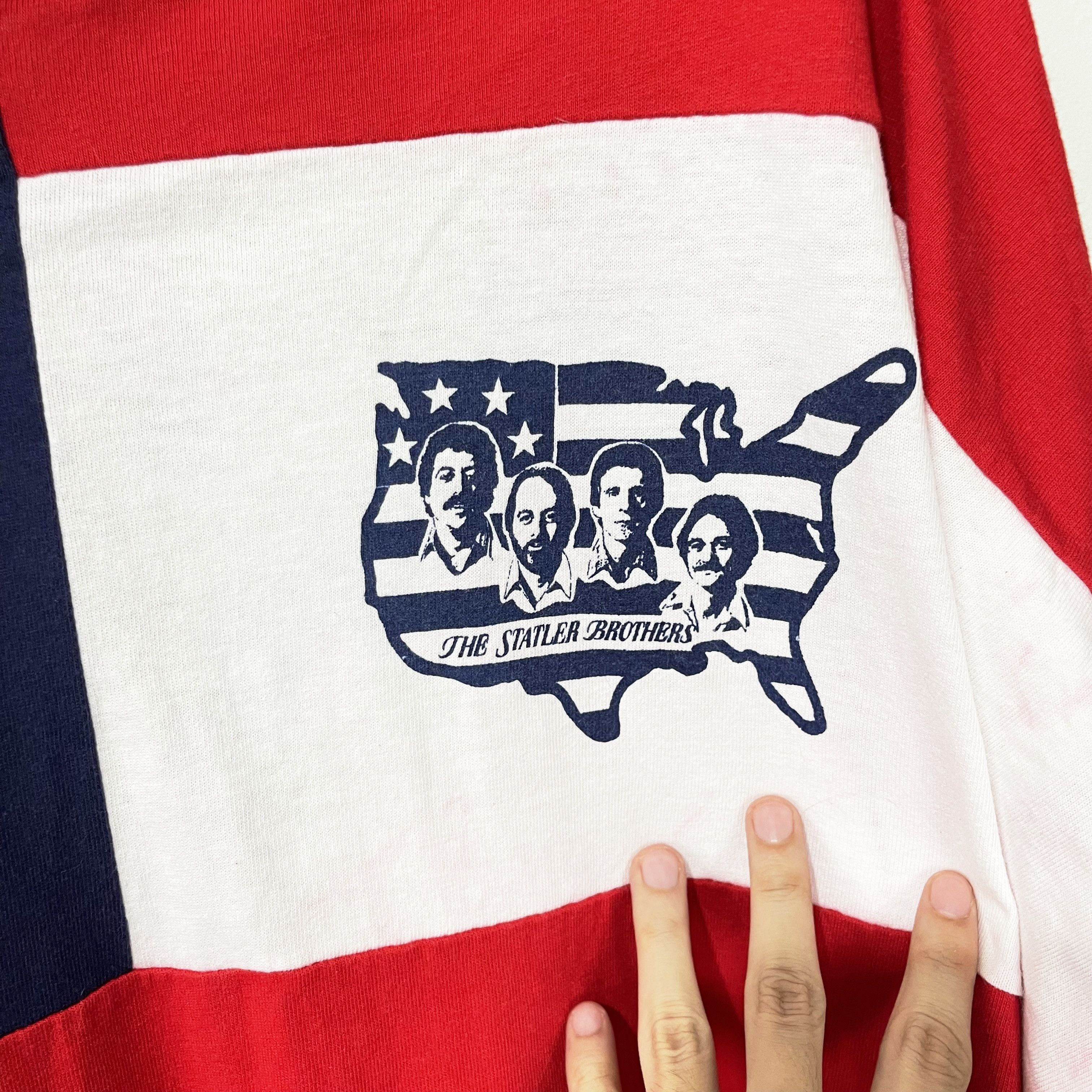 Vintage Vintage 90s The Statler Brothers USA Flag T-Shirt Size US XXL / EU 58 / 5 - 2 Thumbnail