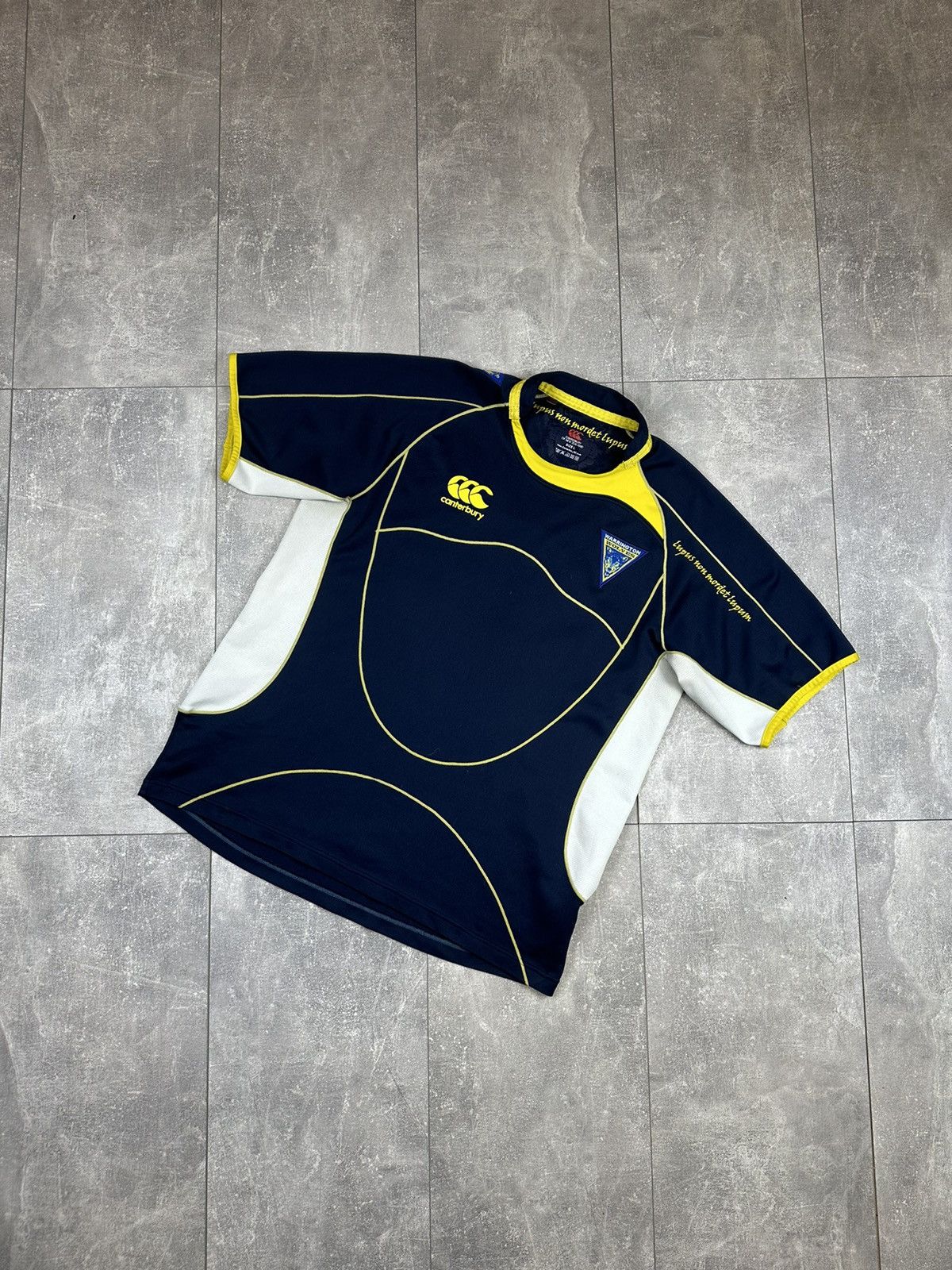 Canterbury of New Zealand Canterbury Warrington Wolves Vintage Rugby Jersey Size US L / EU 52-54 / 3 - 1 Thumbnail